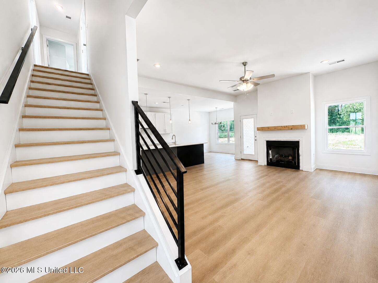 7398 Newbury Drive Property Photo 14