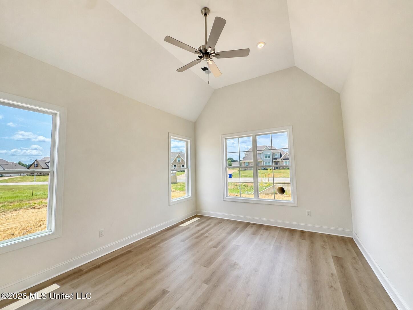 7398 Newbury Drive Property Photo 17