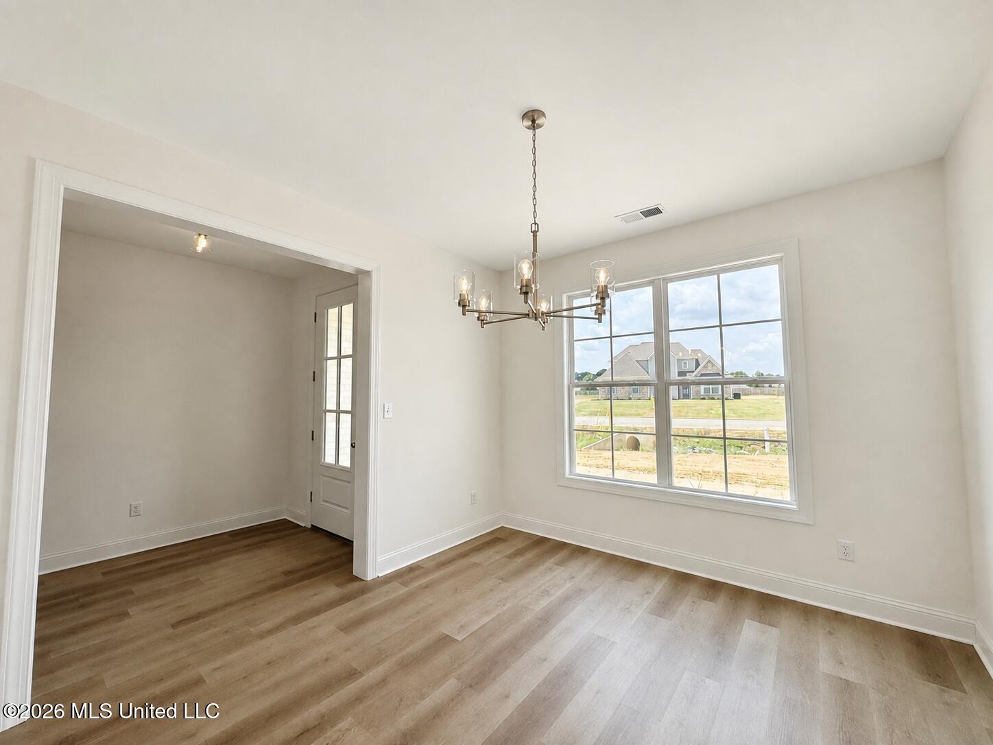 7398 Newbury Drive Property Photo 19