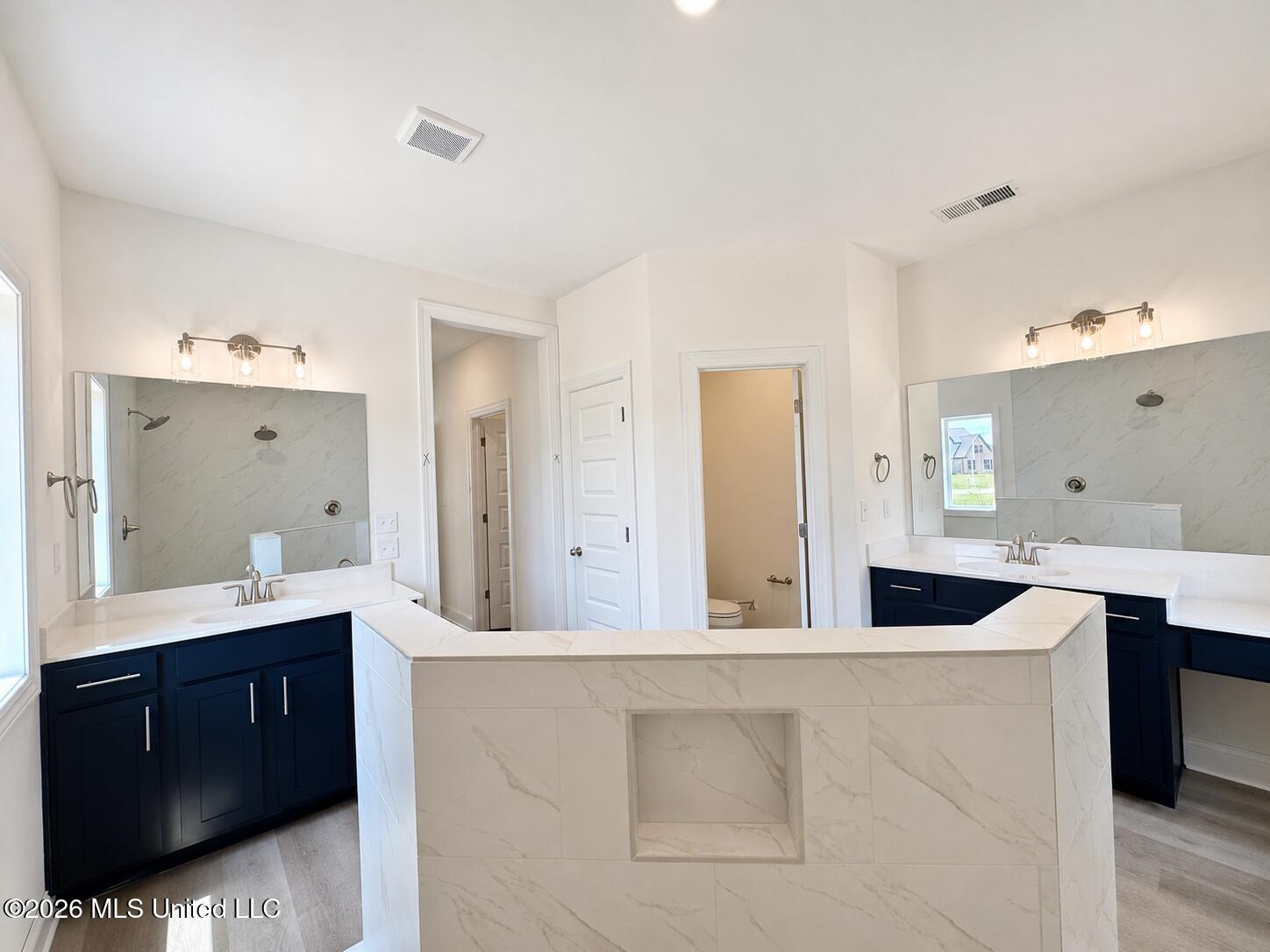 7398 Newbury Drive Property Photo 20