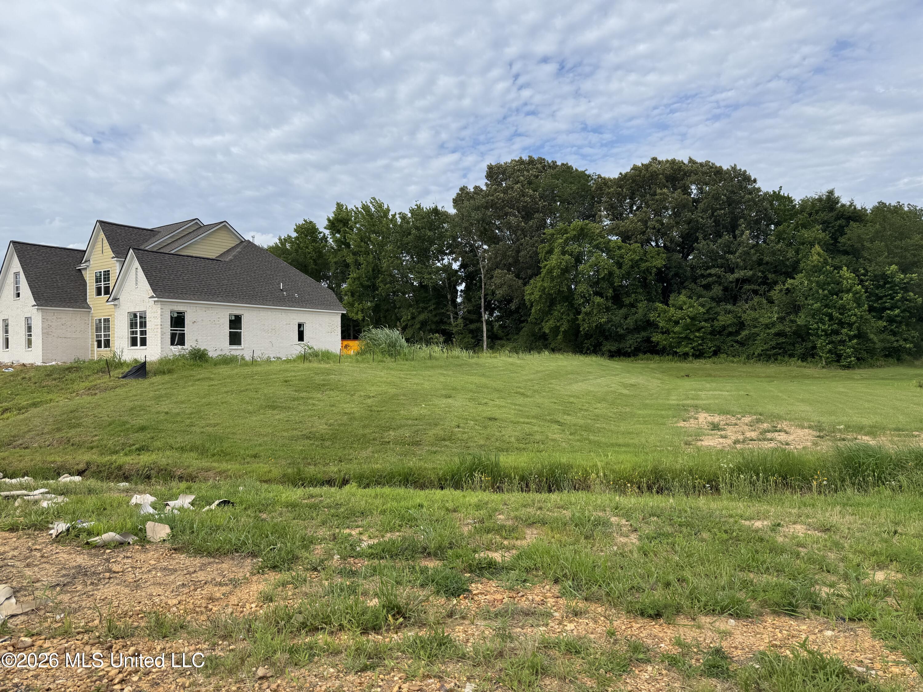 7398 Newbury Drive Property Photo 23