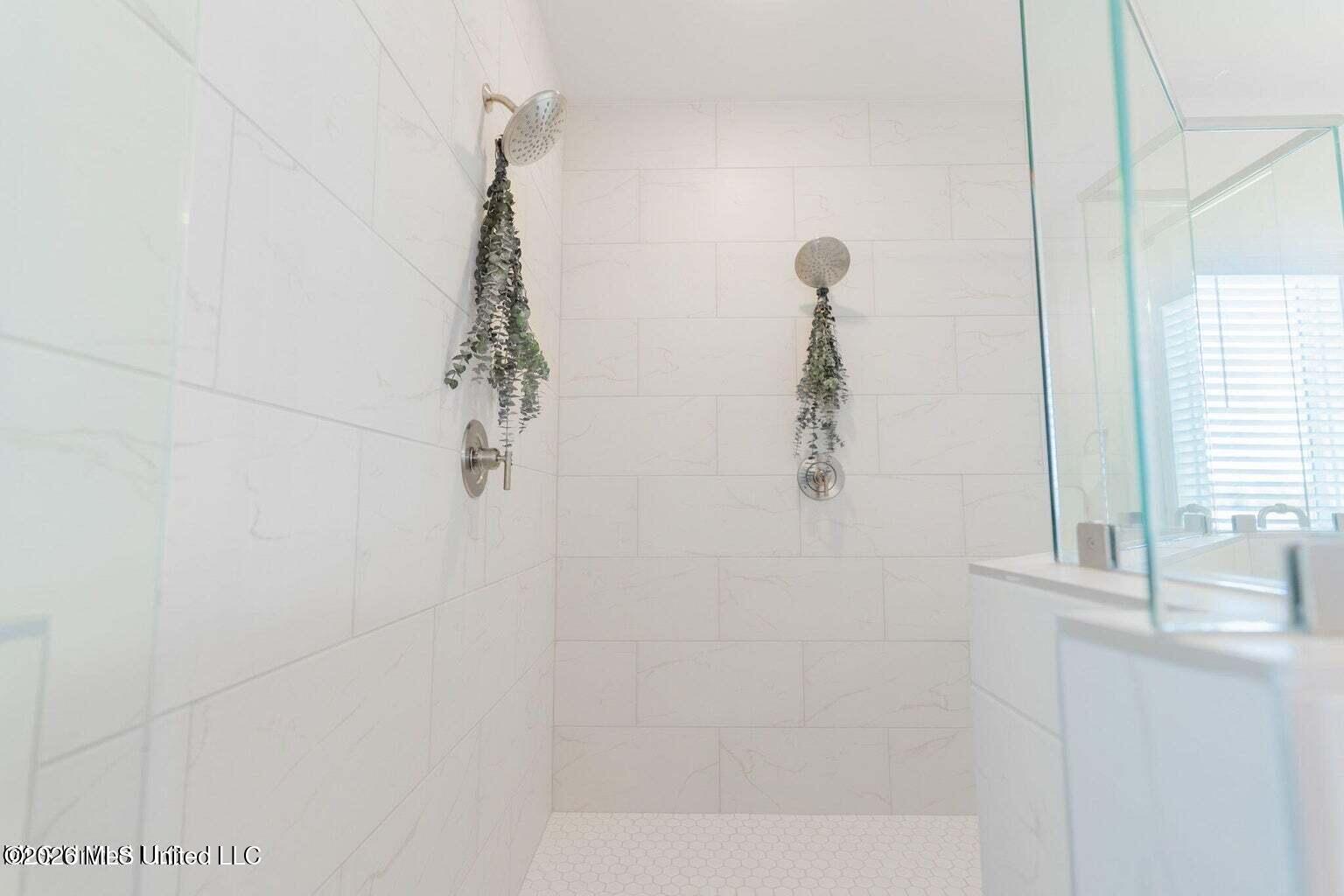 7398 Newbury Drive Property Photo 40