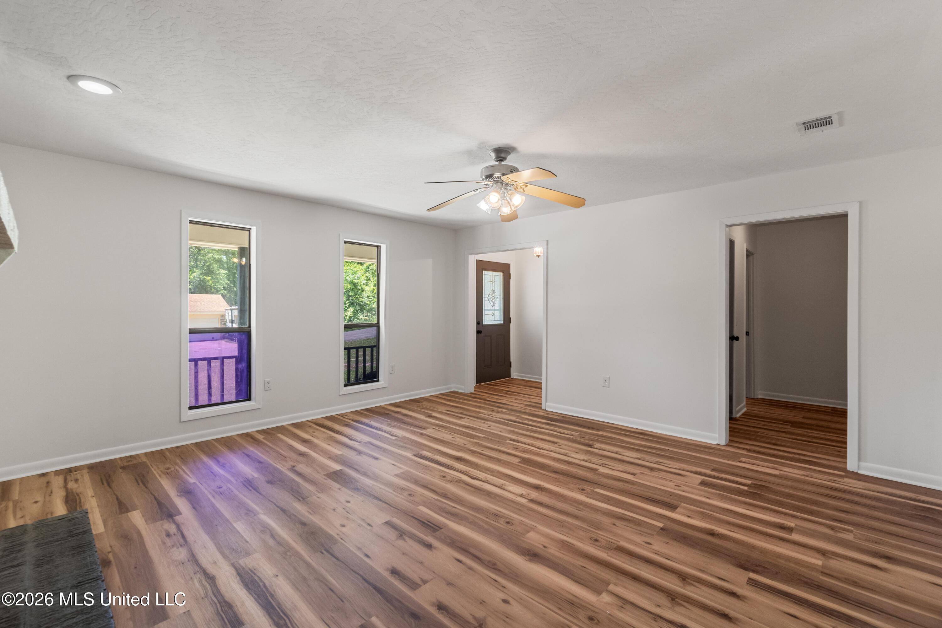 205 Sunset Drive Property Photo 7