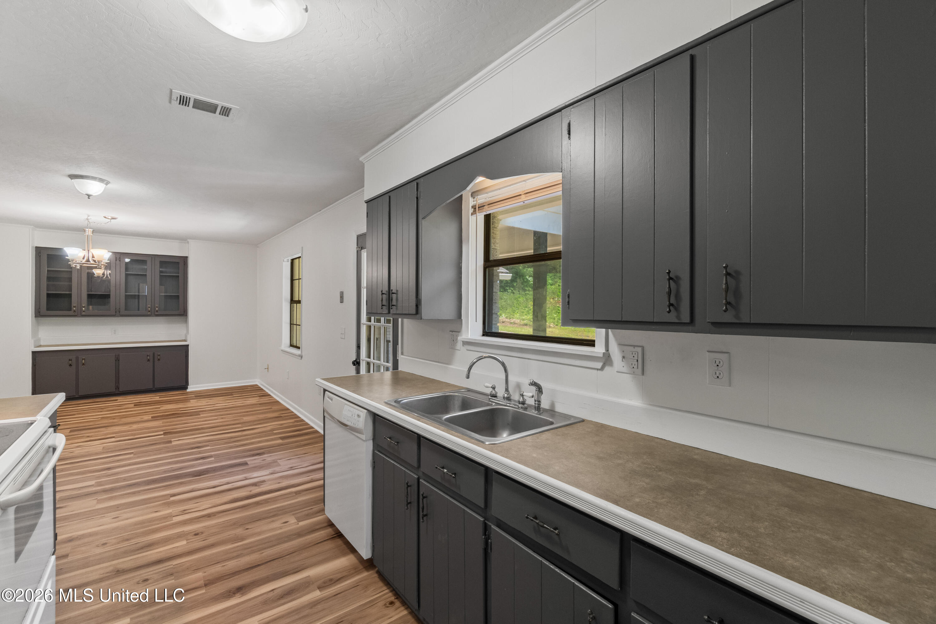 205 Sunset Drive Property Photo 13