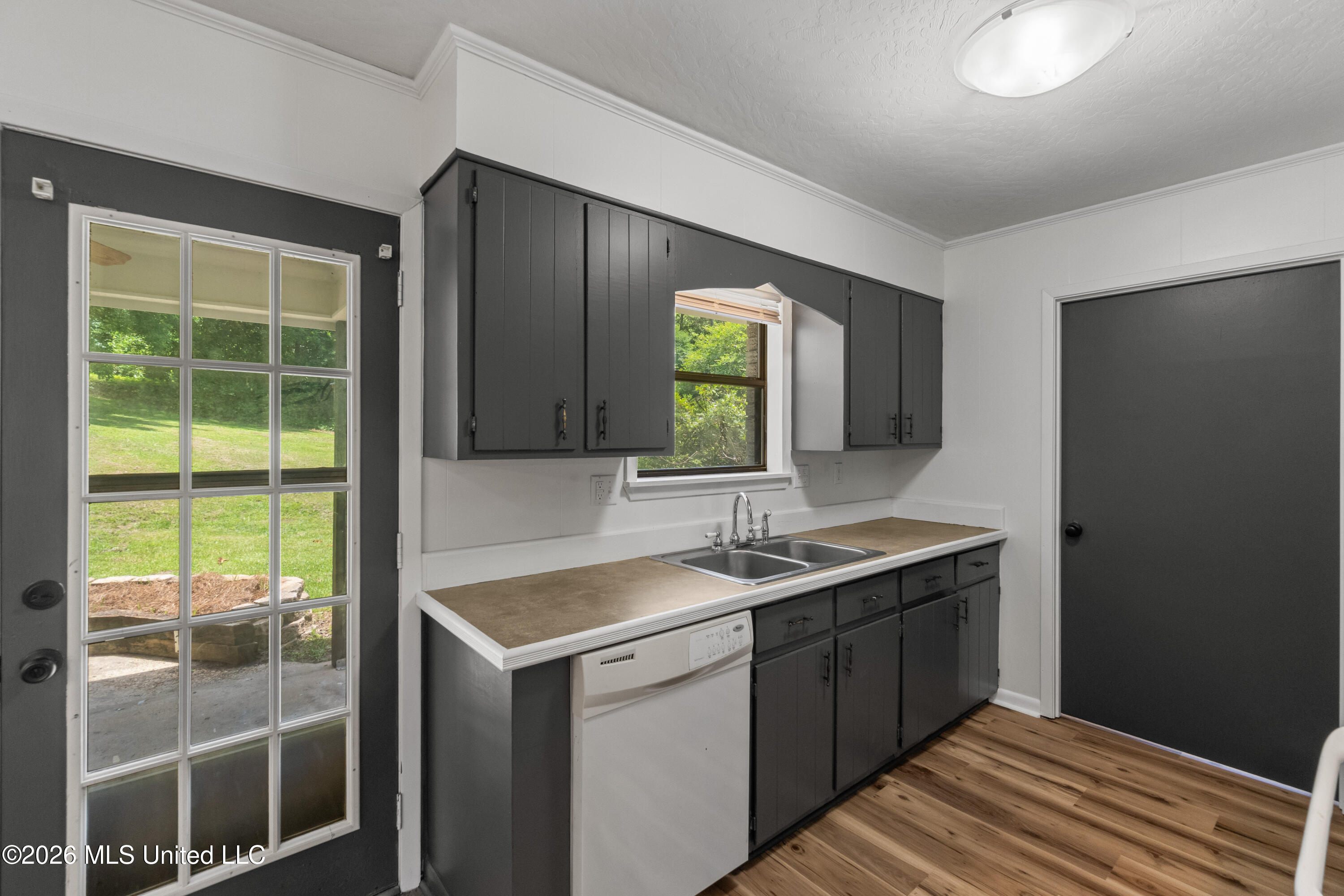 205 Sunset Drive Property Photo 14
