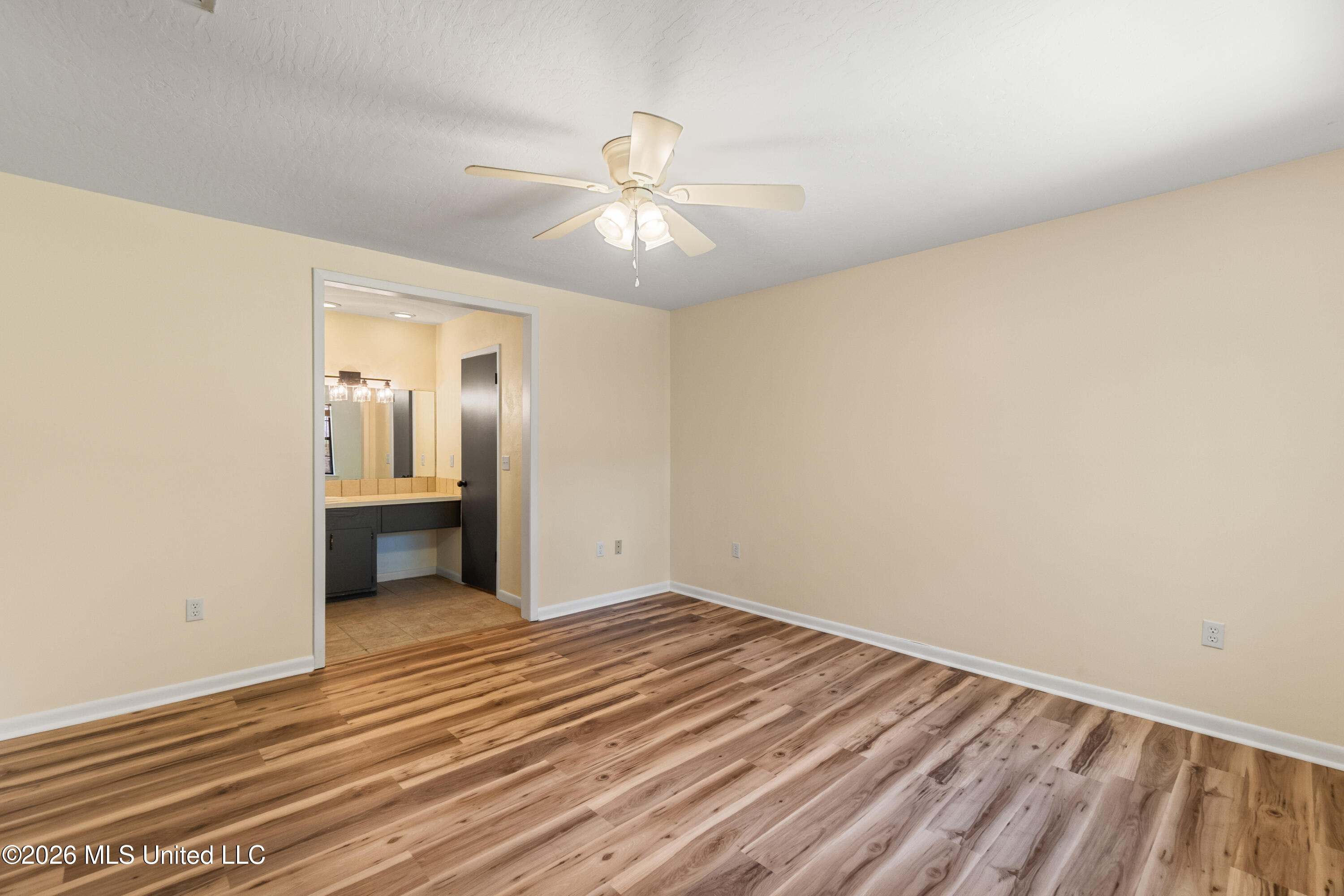 205 Sunset Drive Property Photo 17