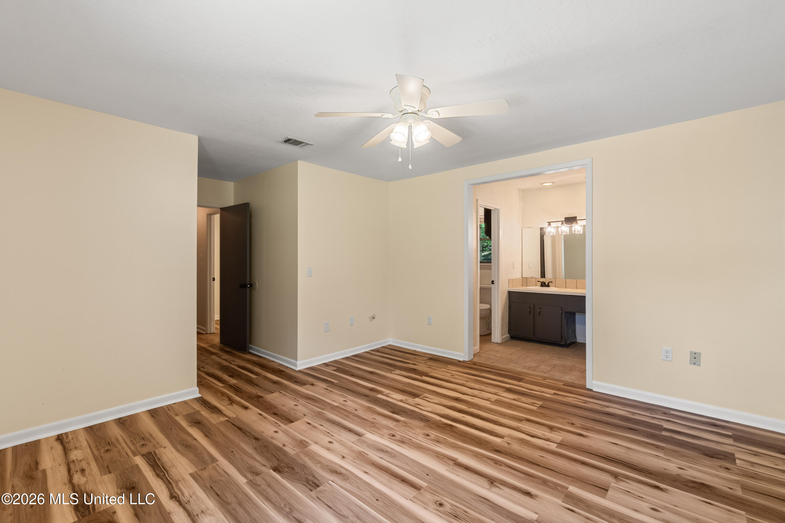 205 Sunset Drive Property Photo 18