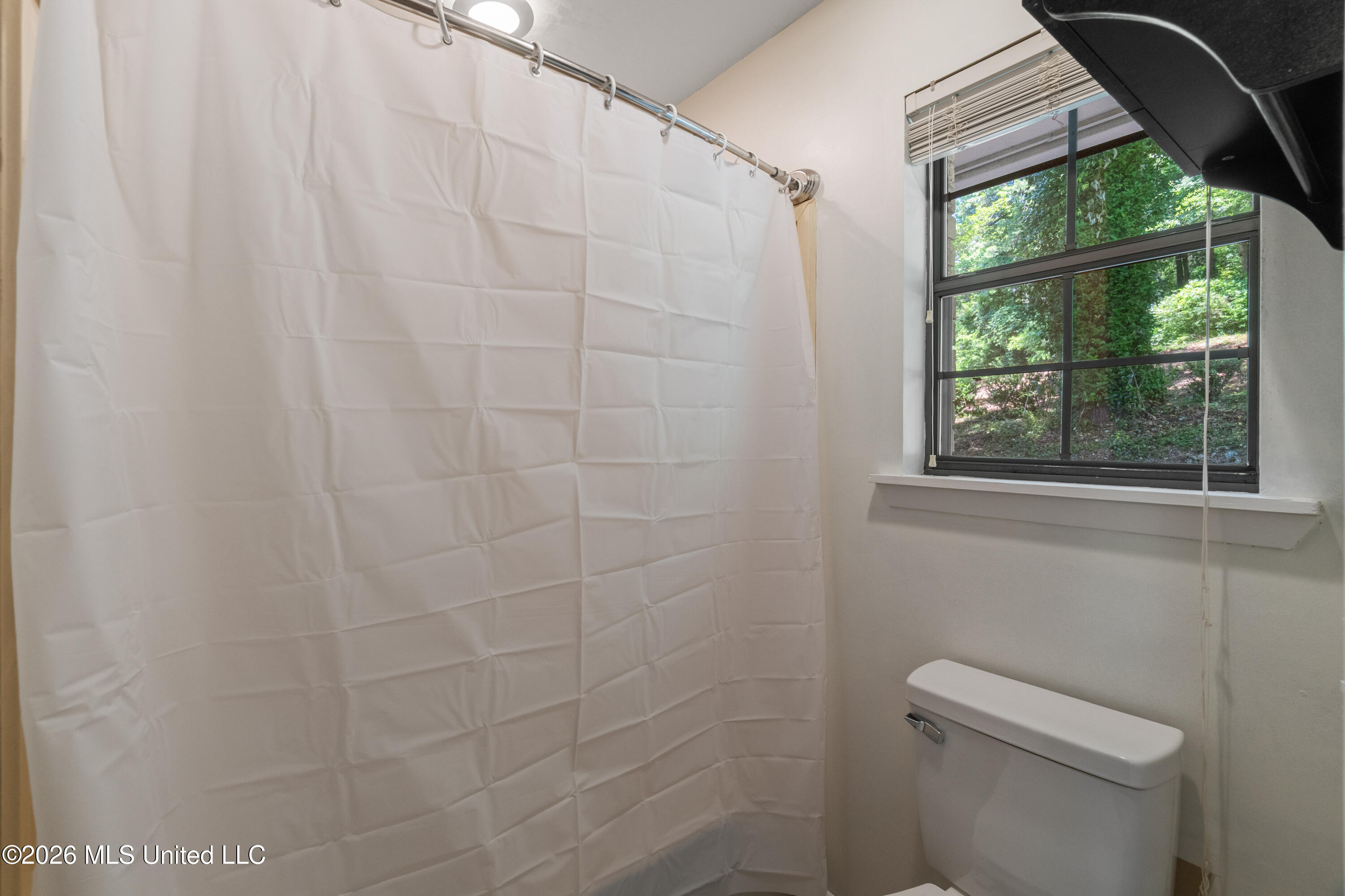 205 Sunset Drive Property Photo 21