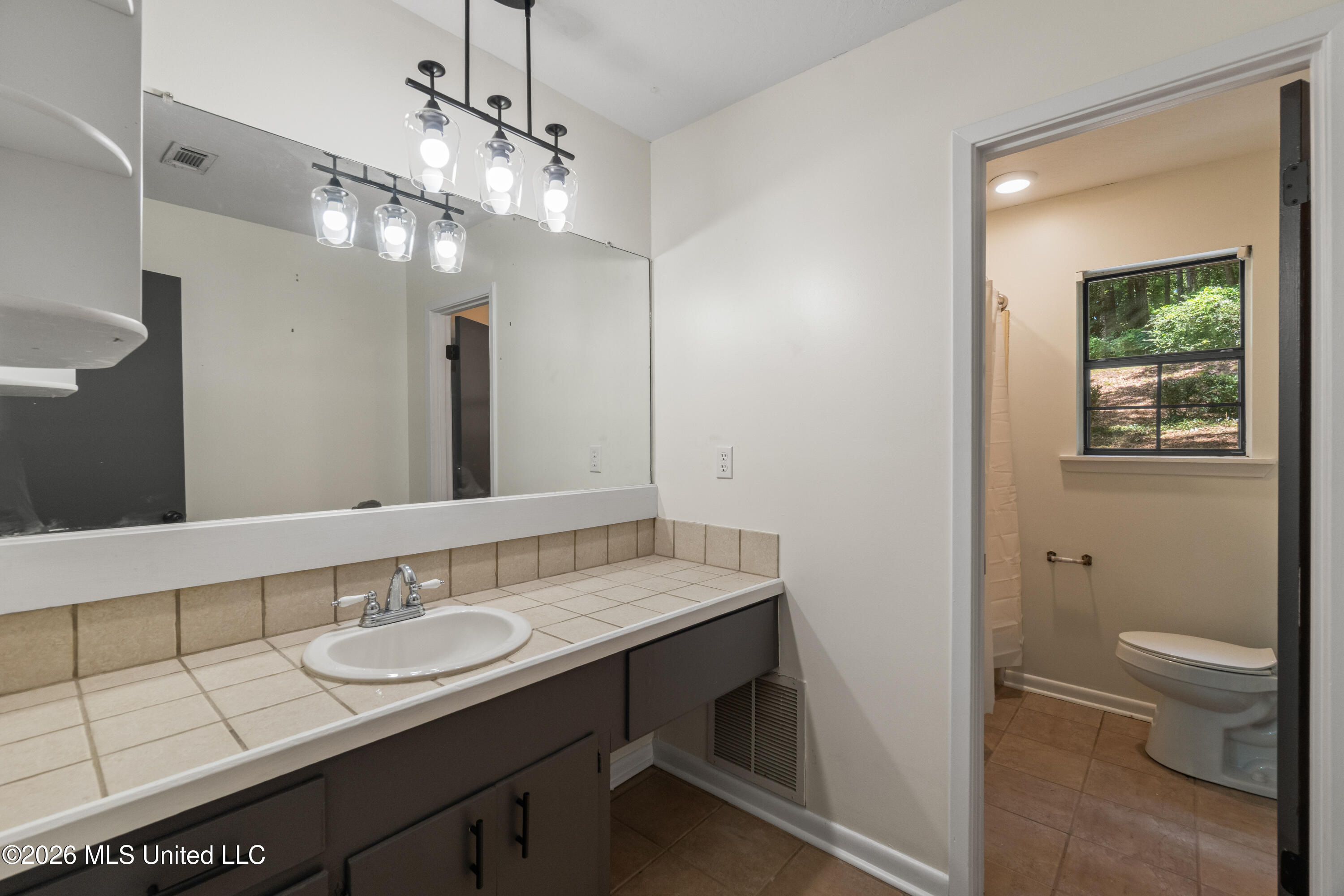 205 Sunset Drive Property Photo 26