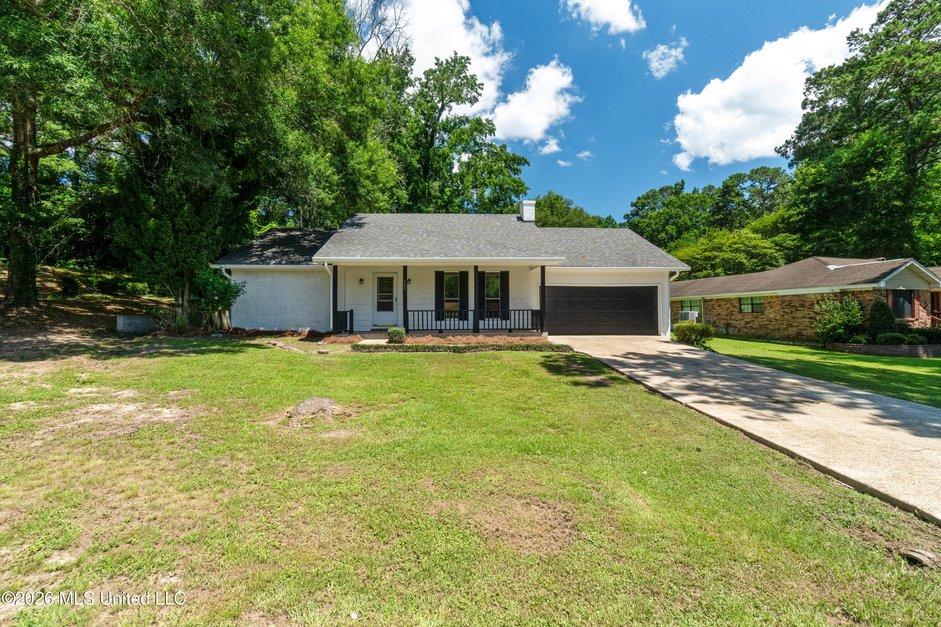 205 Sunset Drive Property Photo 40