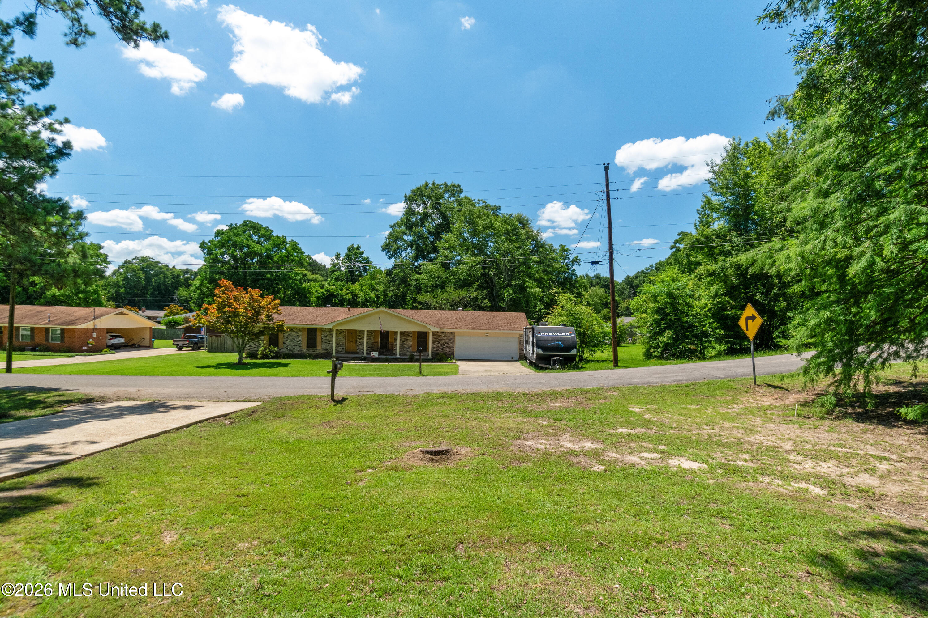 205 Sunset Drive Property Photo 41
