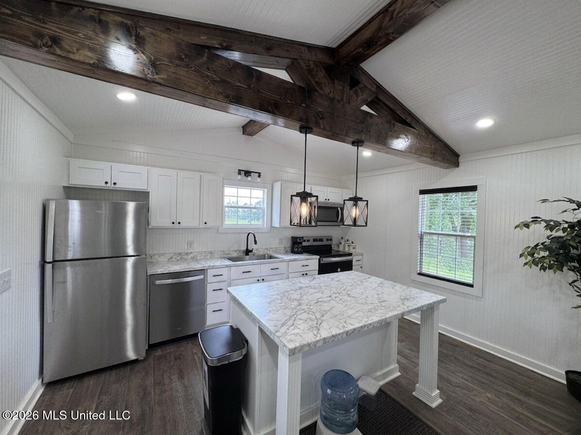 2370 Cr-719 Property Photo 3