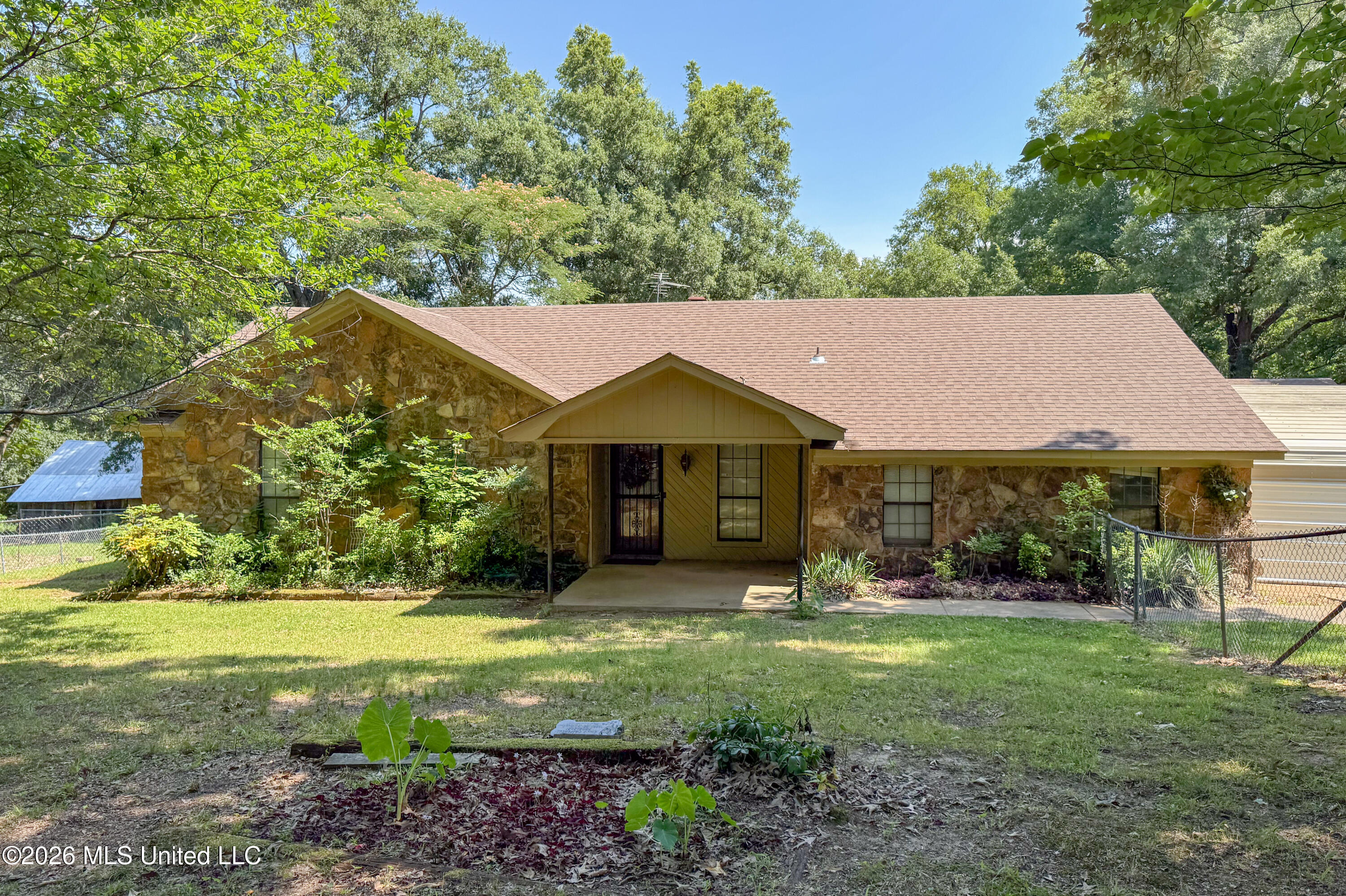 141 Oakdale Road Property Photo 1