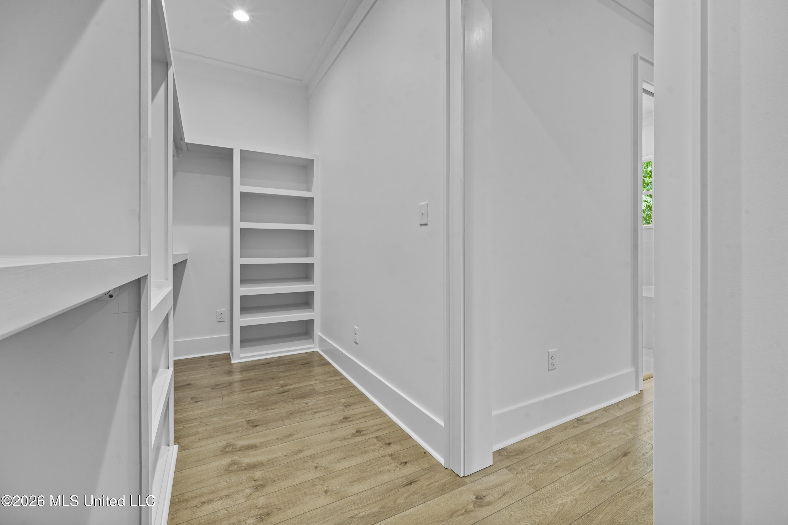 258 Clark Avenue Property Photo 18