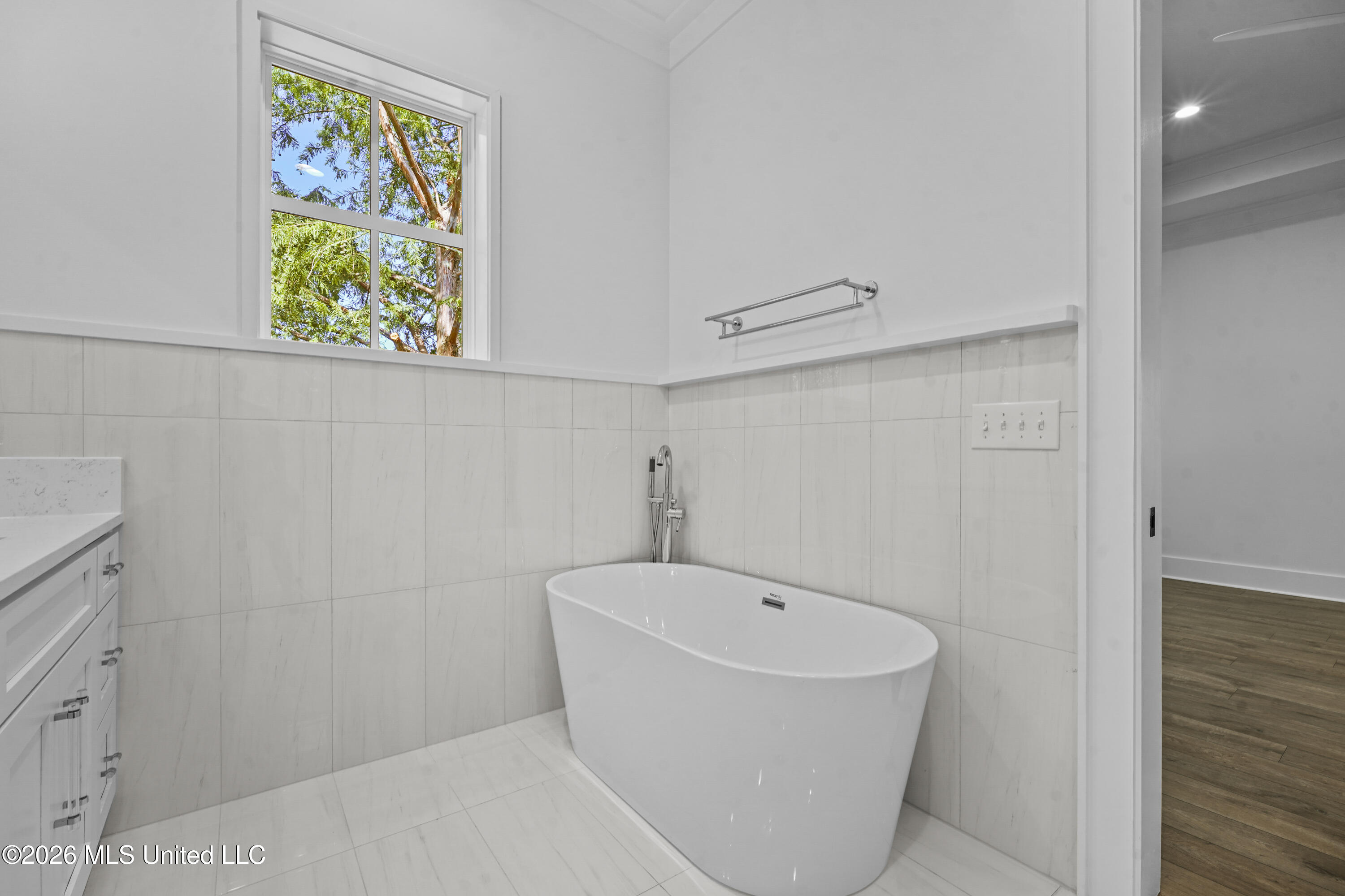 258 Clark Avenue Property Photo 20
