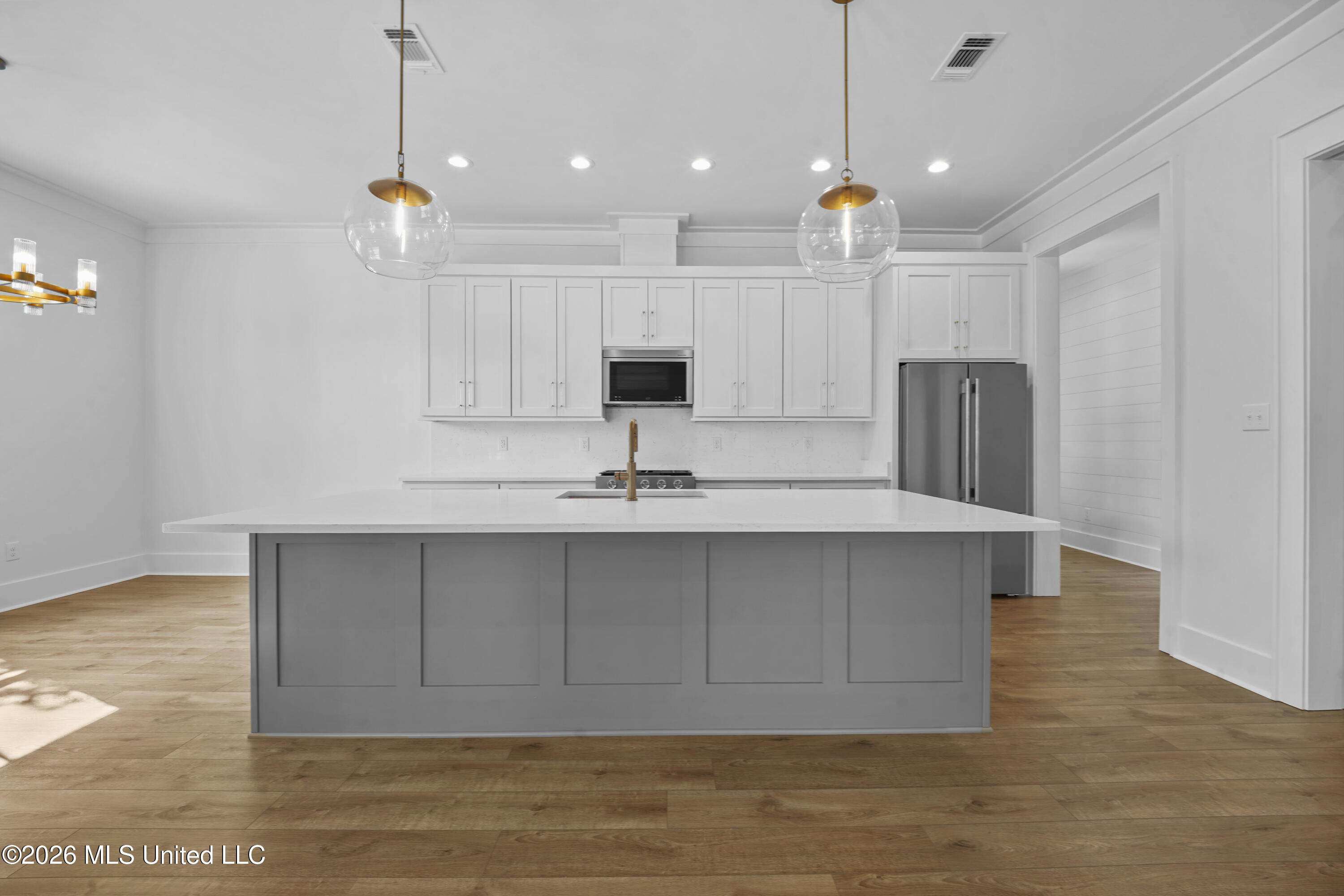 260 Clark Avenue Property Photo 10