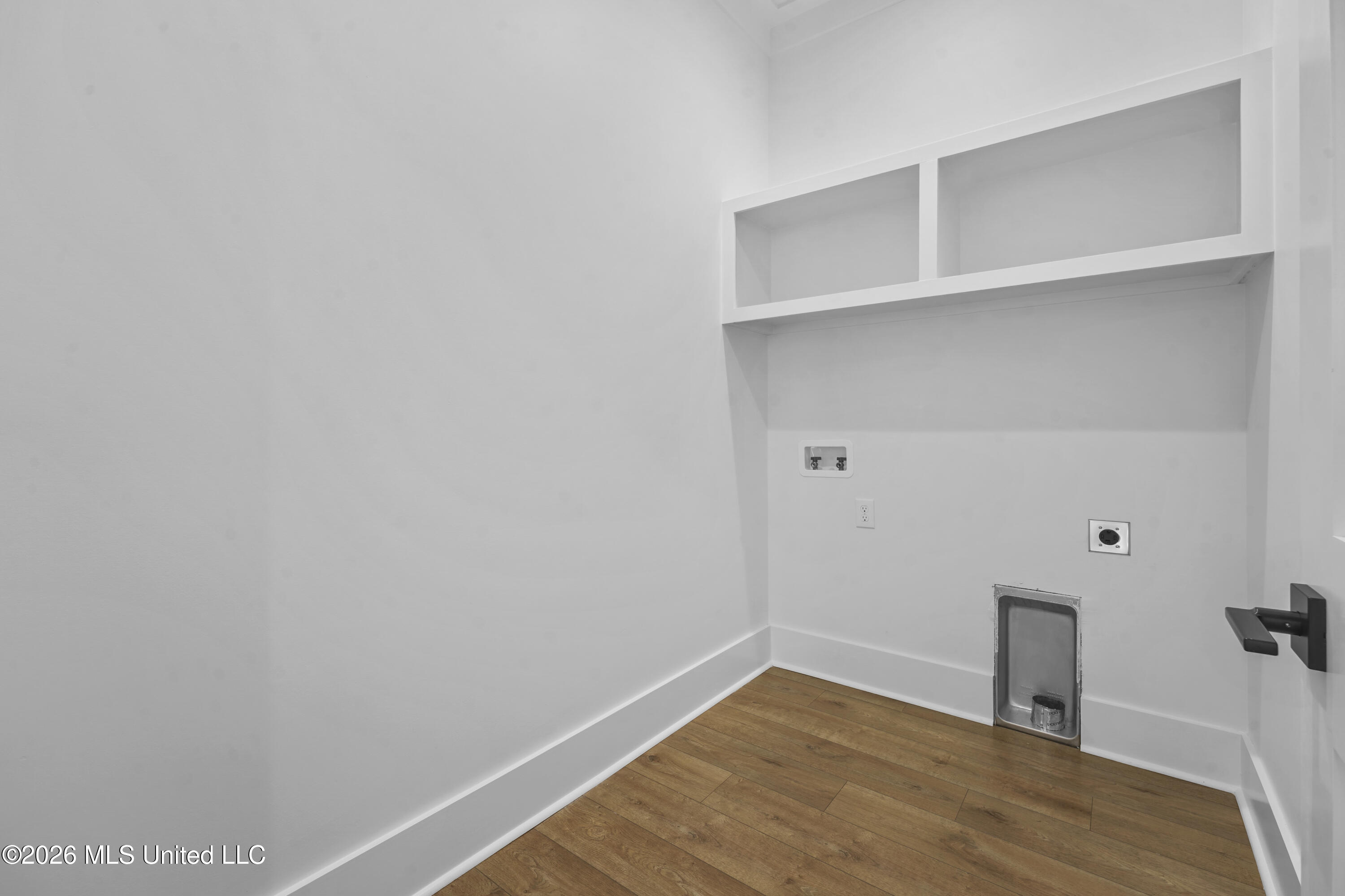 260 Clark Avenue Property Photo 13