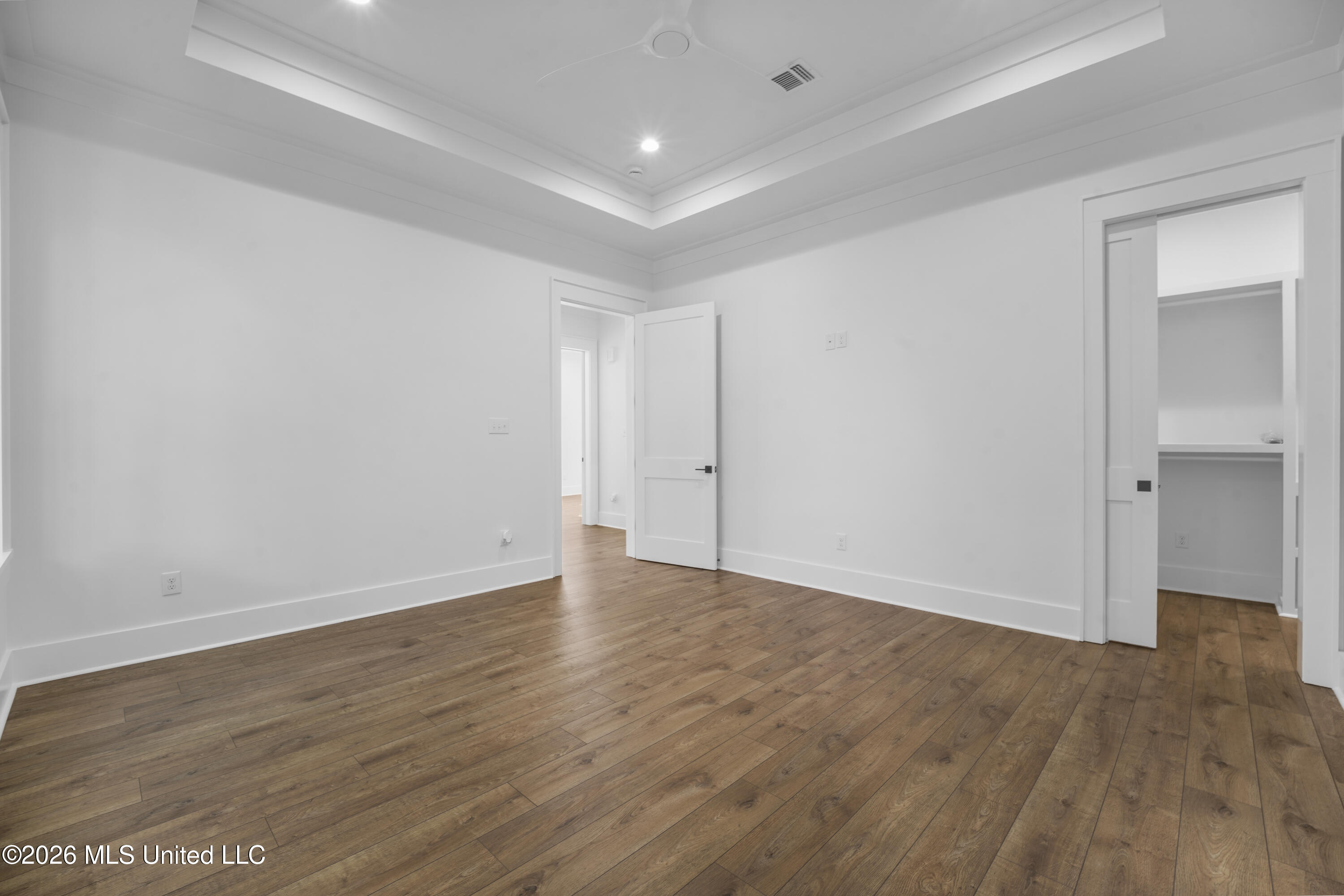 260 Clark Avenue Property Photo 16