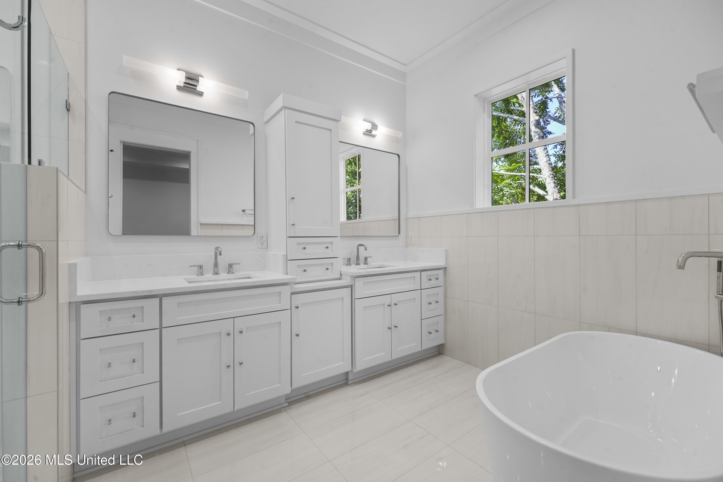 260 Clark Avenue Property Photo 18