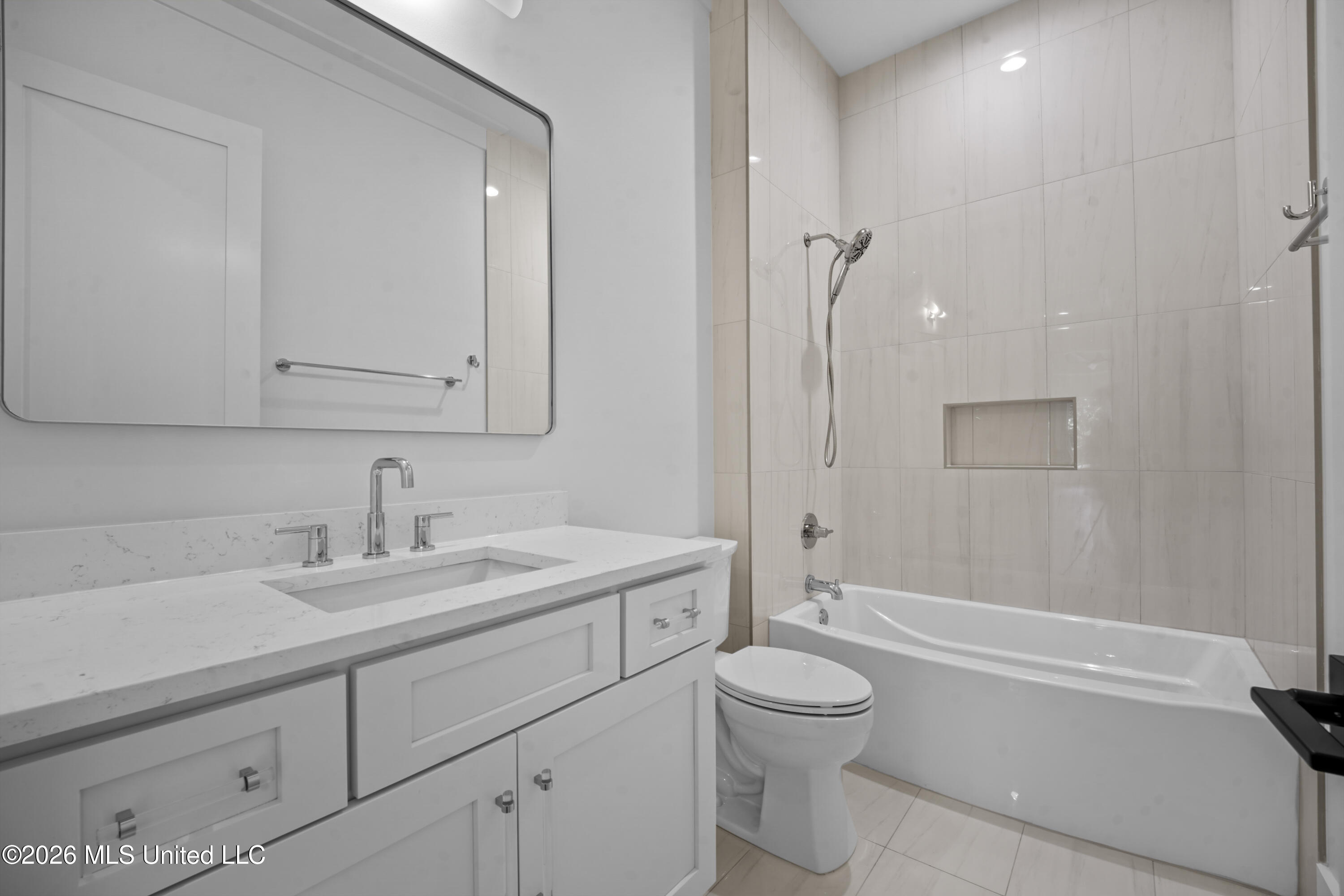 260 Clark Avenue Property Photo 22
