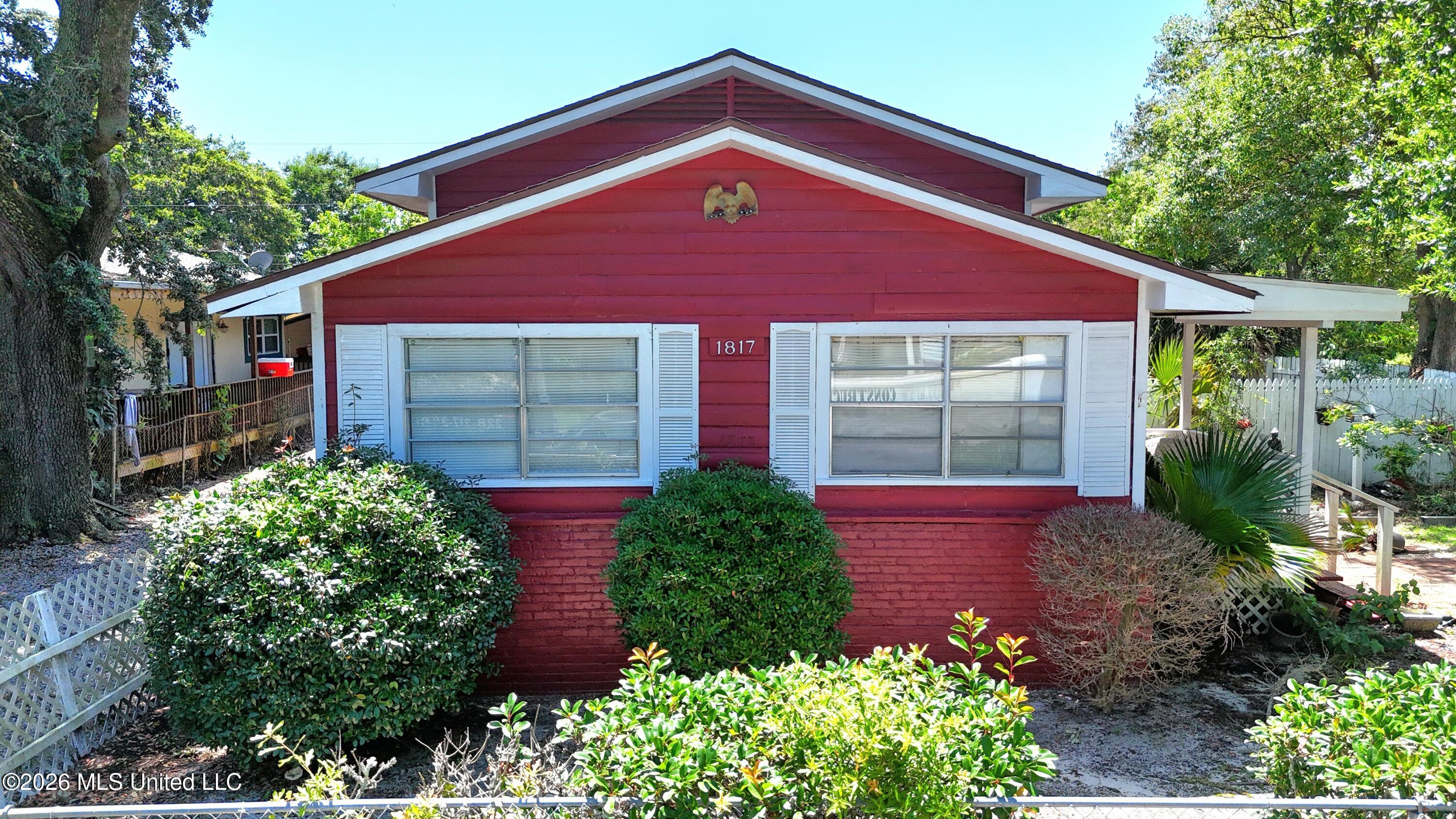 1817 19th Avenue Property Photo 3