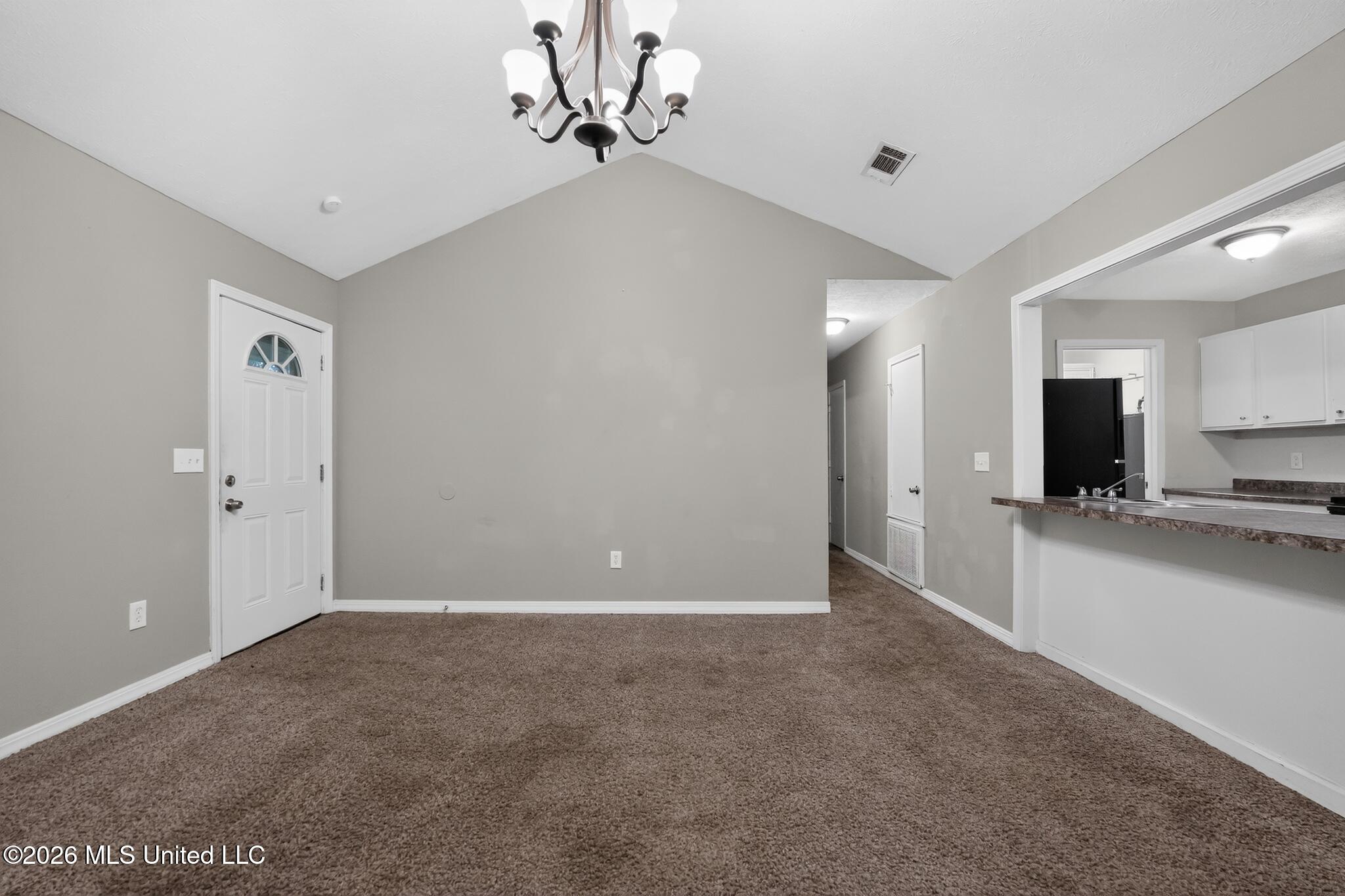 1407 Summit Avenue Property Photo 2