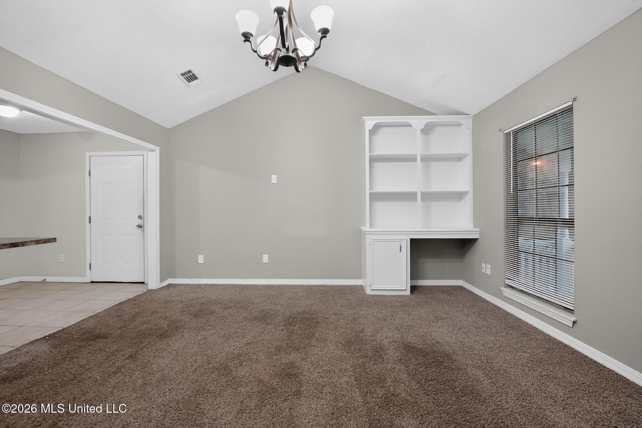 1407 Summit Avenue Property Photo 3