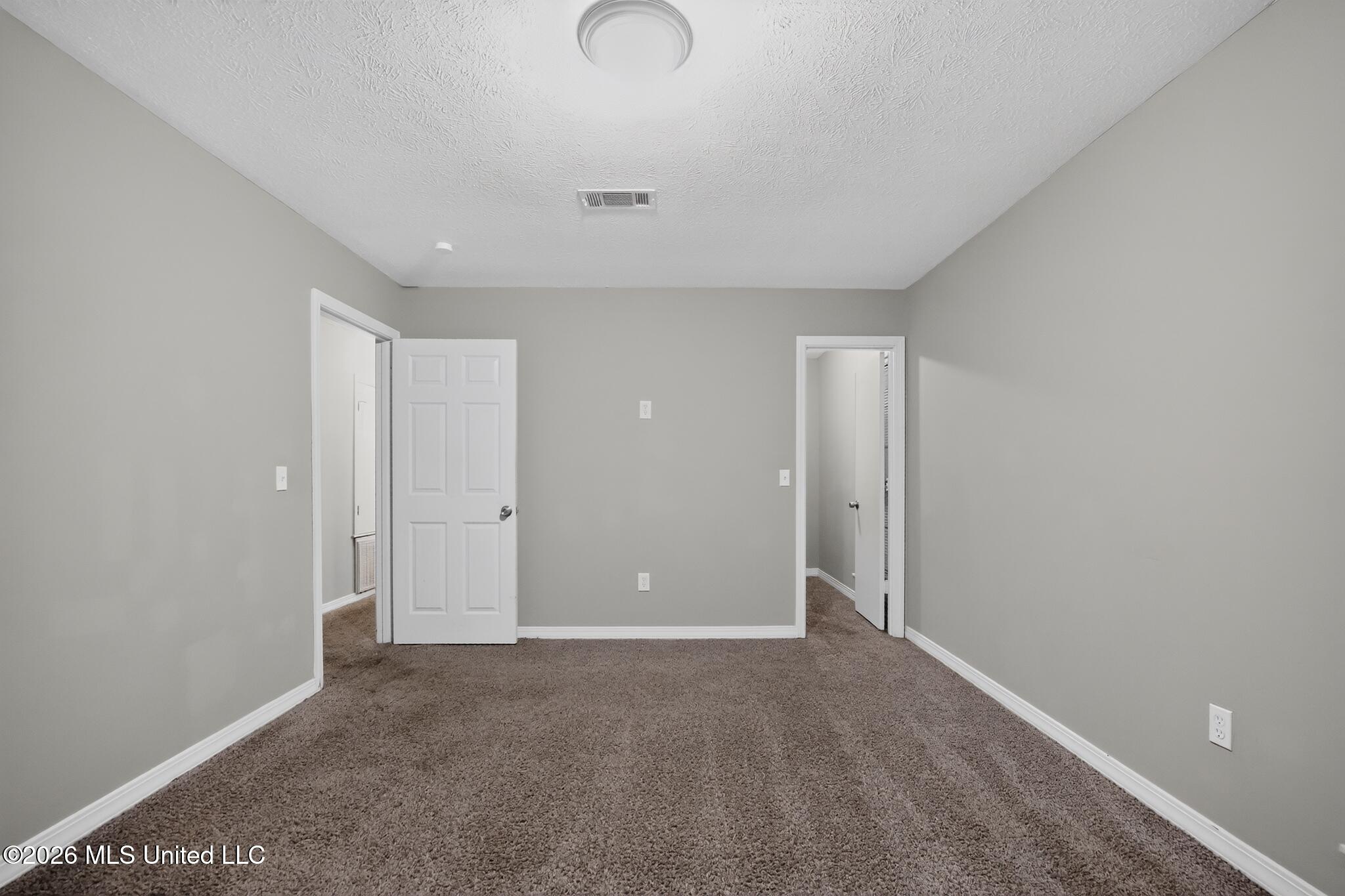 1407 Summit Avenue Property Photo 14