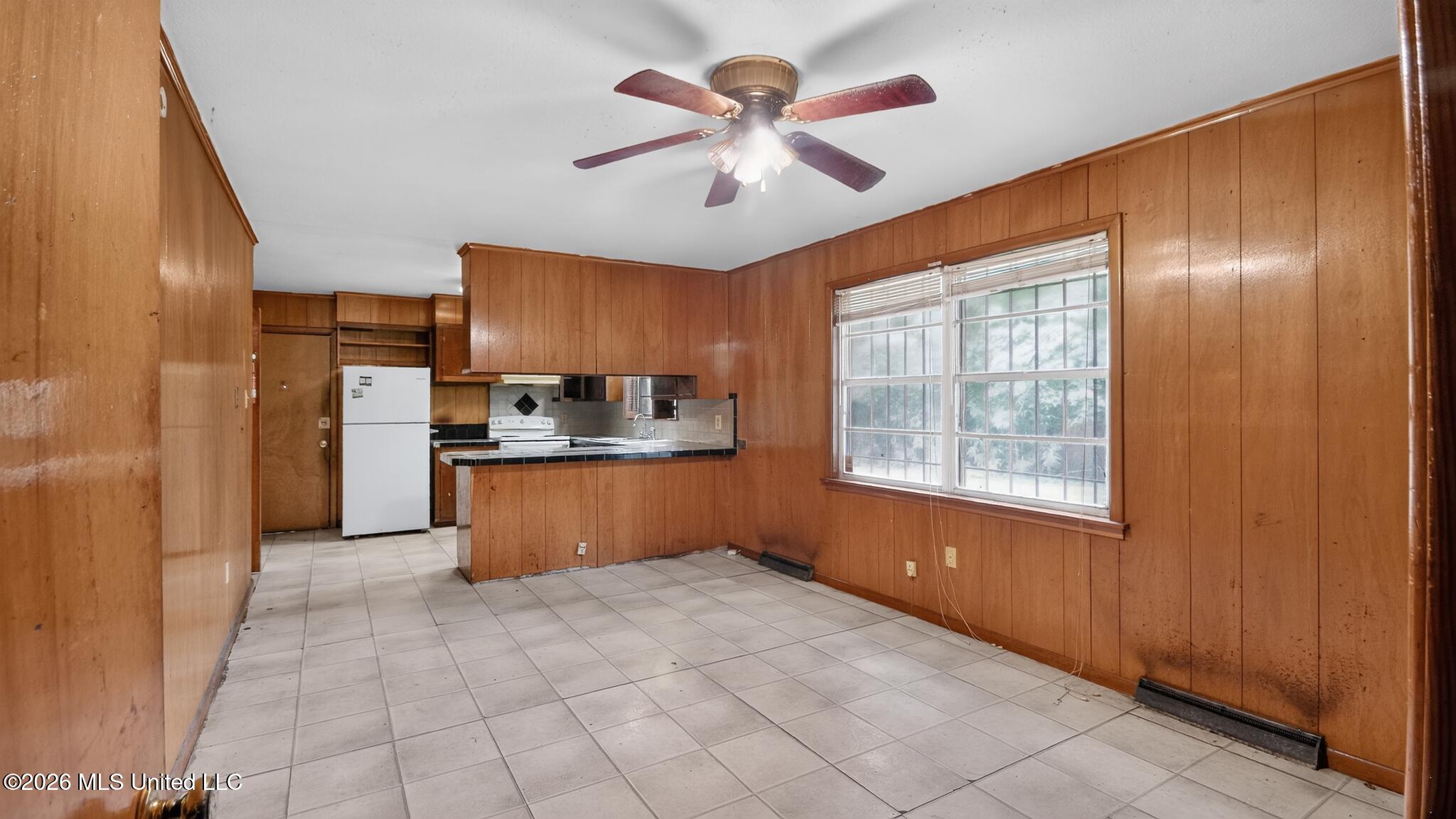 1936 Ventura Drive Property Photo 5