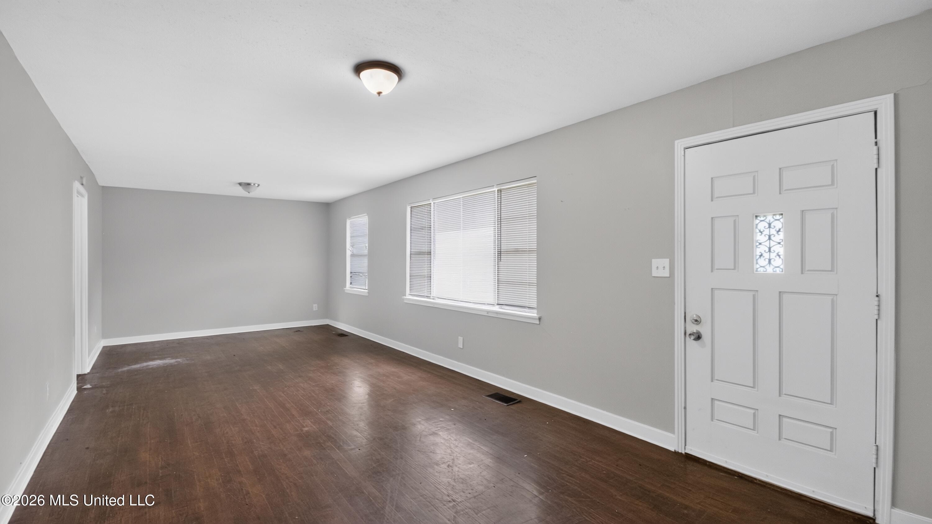 1348 Marydale Drive Property Photo 8