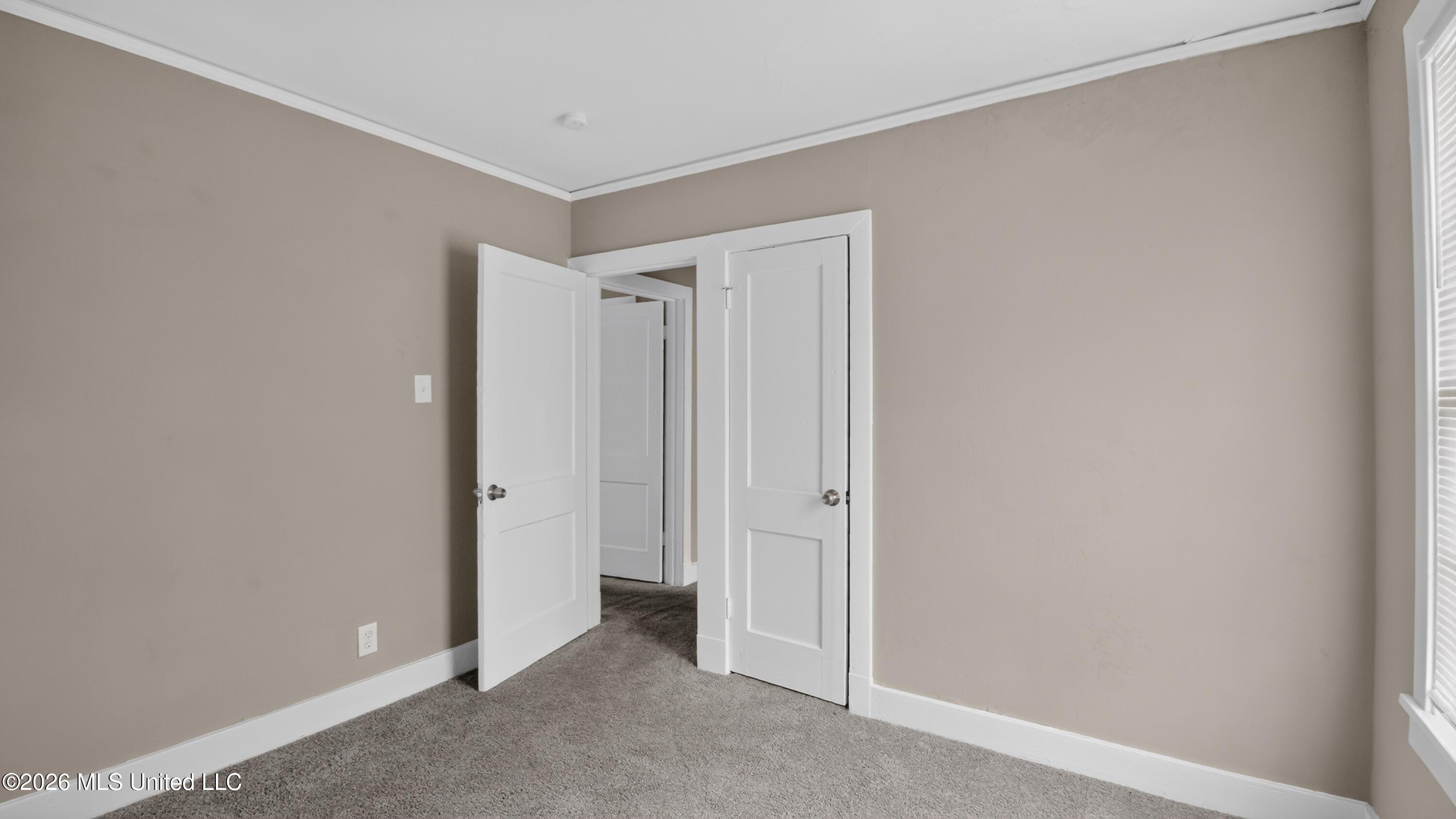 4894 Sheridan Drive Property Photo 20
