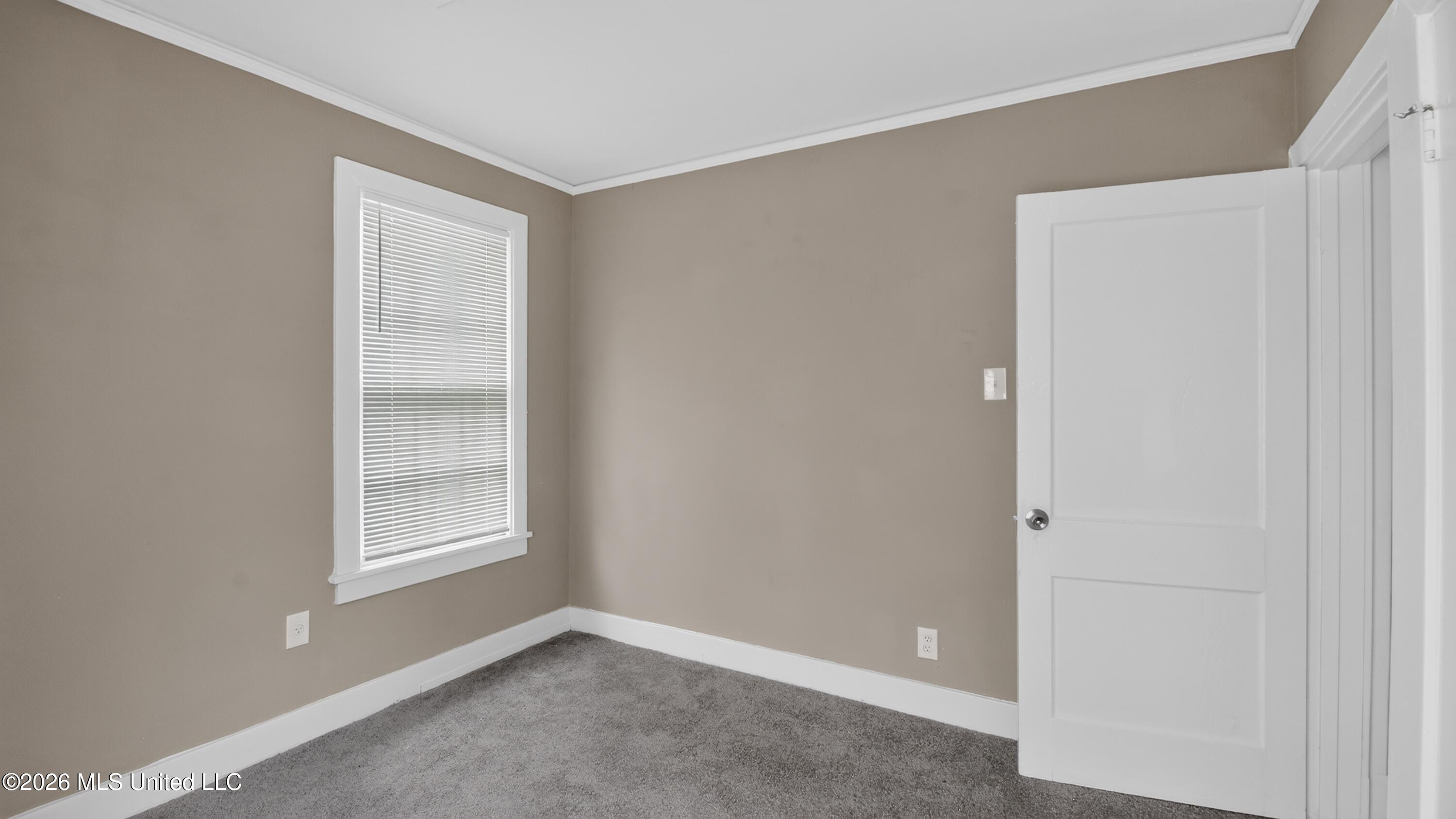 4894 Sheridan Drive Property Photo 23
