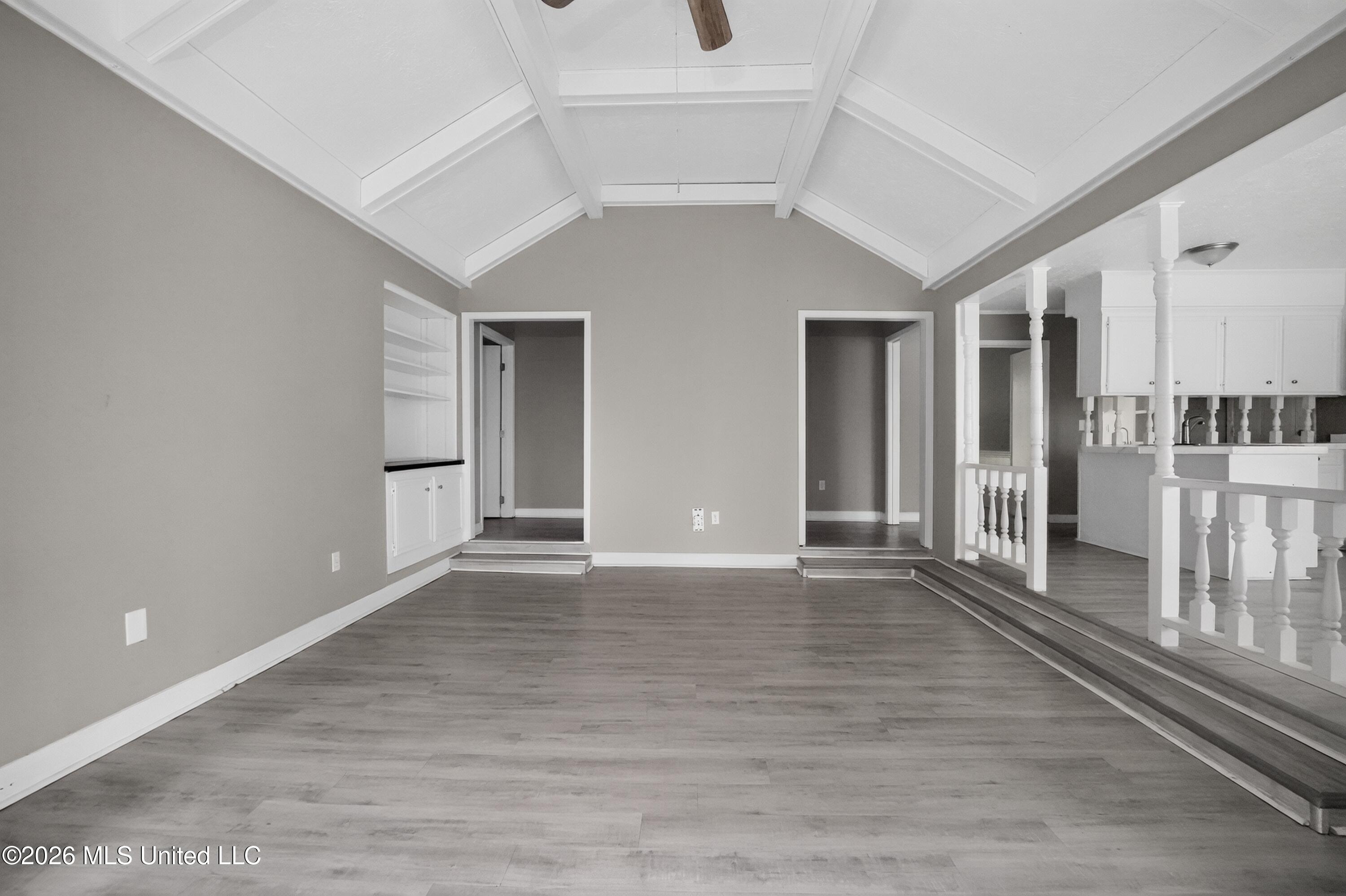 2050 Gateway Drive Property Photo 5