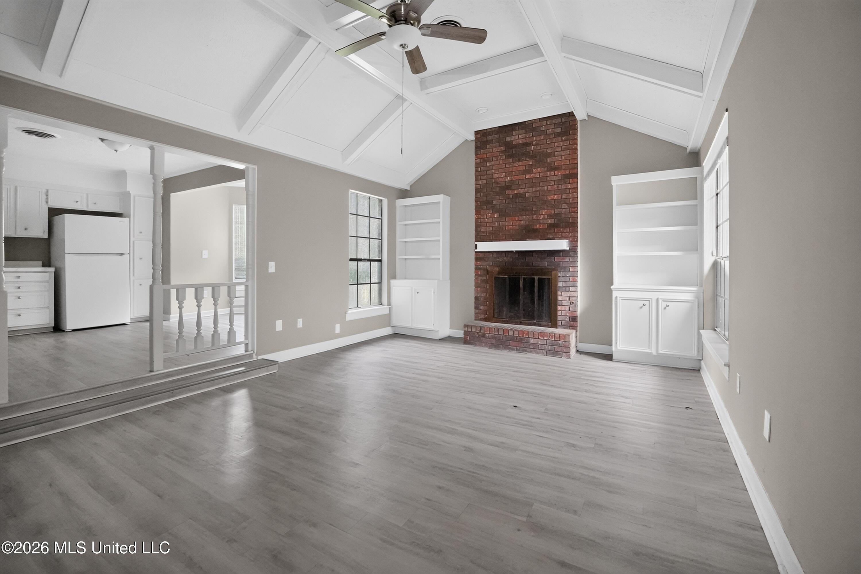 2050 Gateway Drive Property Photo 7