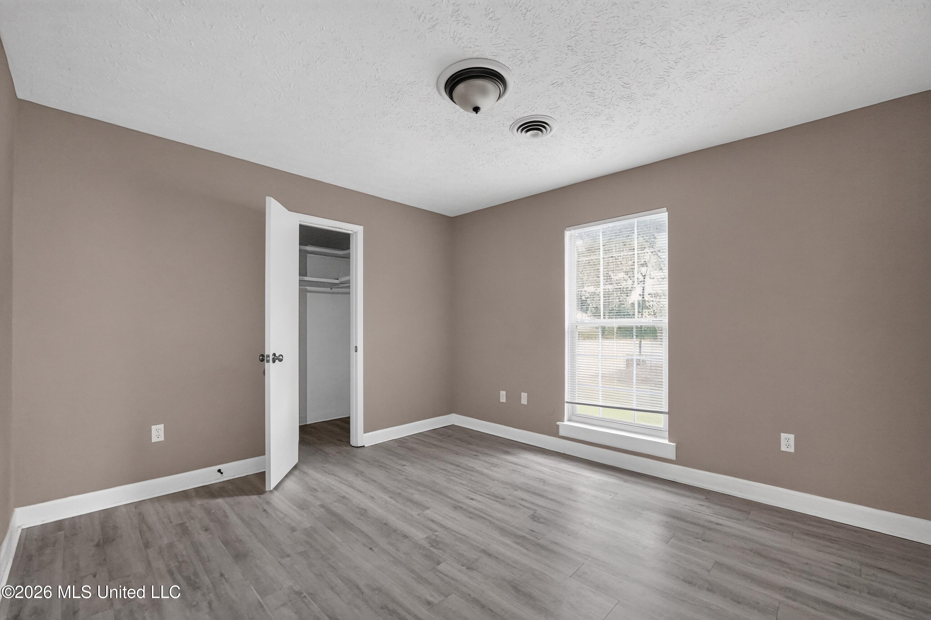 2050 Gateway Drive Property Photo 13