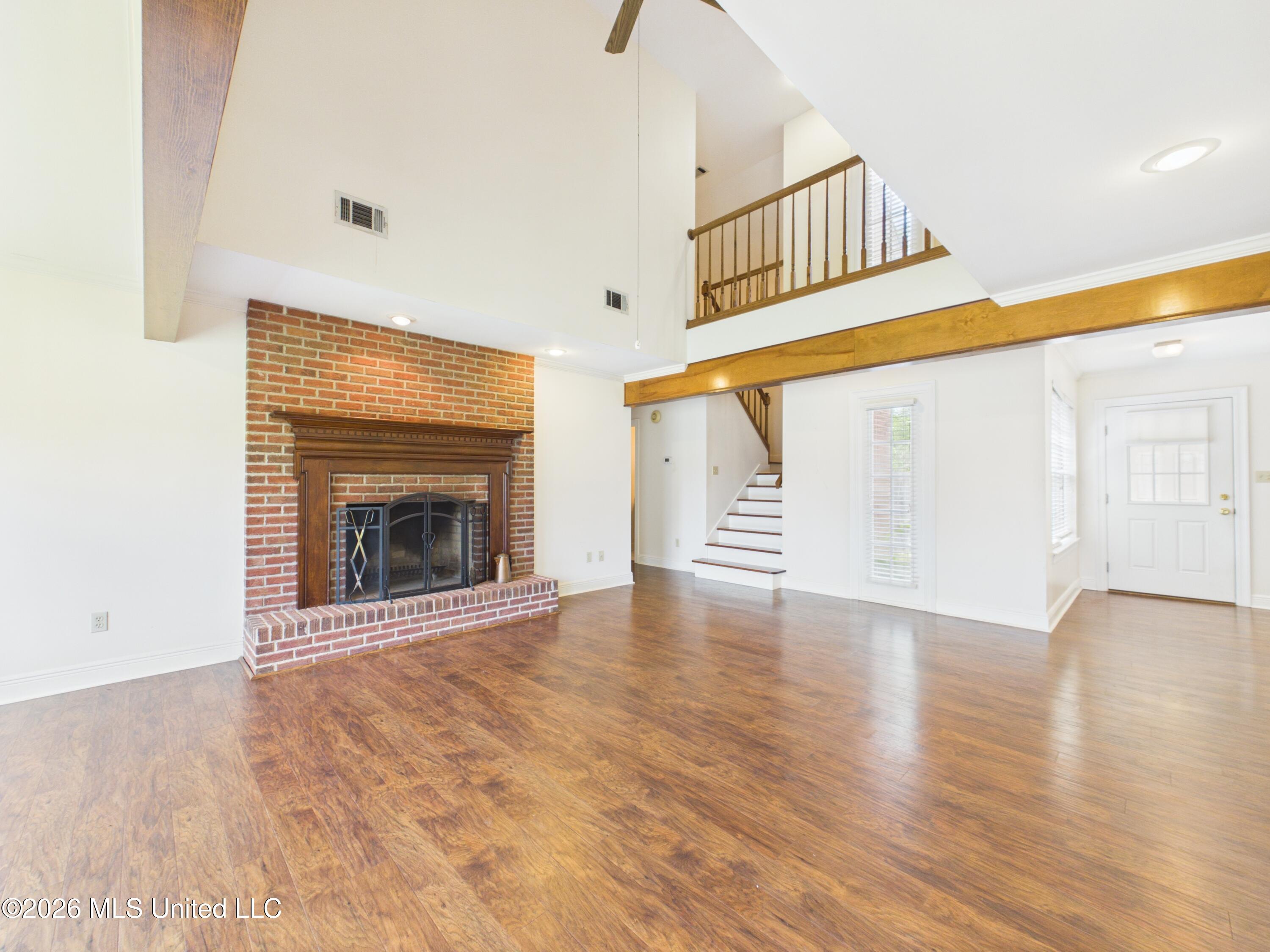 1068 Conley Circle Property Photo 5