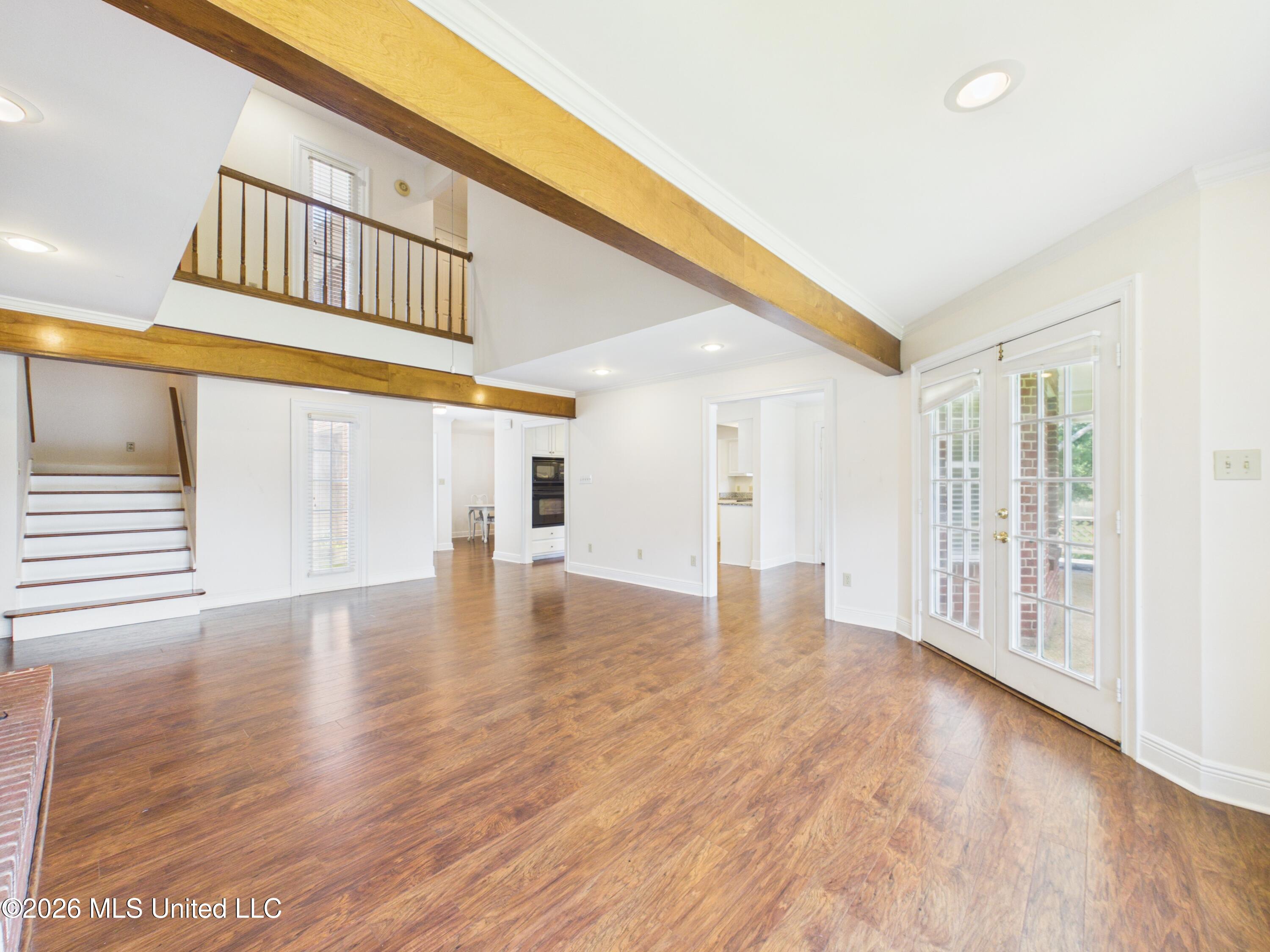 1068 Conley Circle Property Photo 6