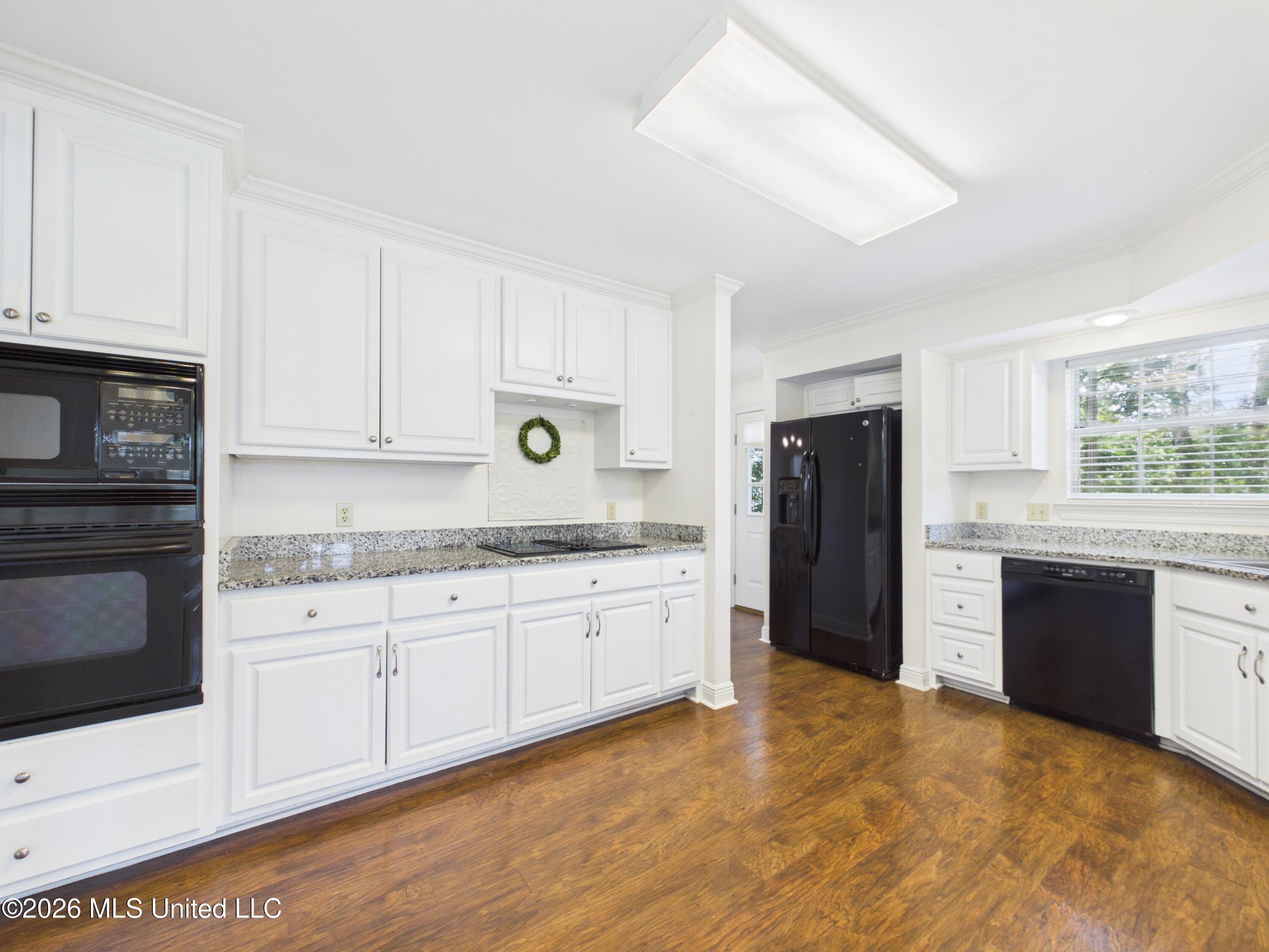 1068 Conley Circle Property Photo 11
