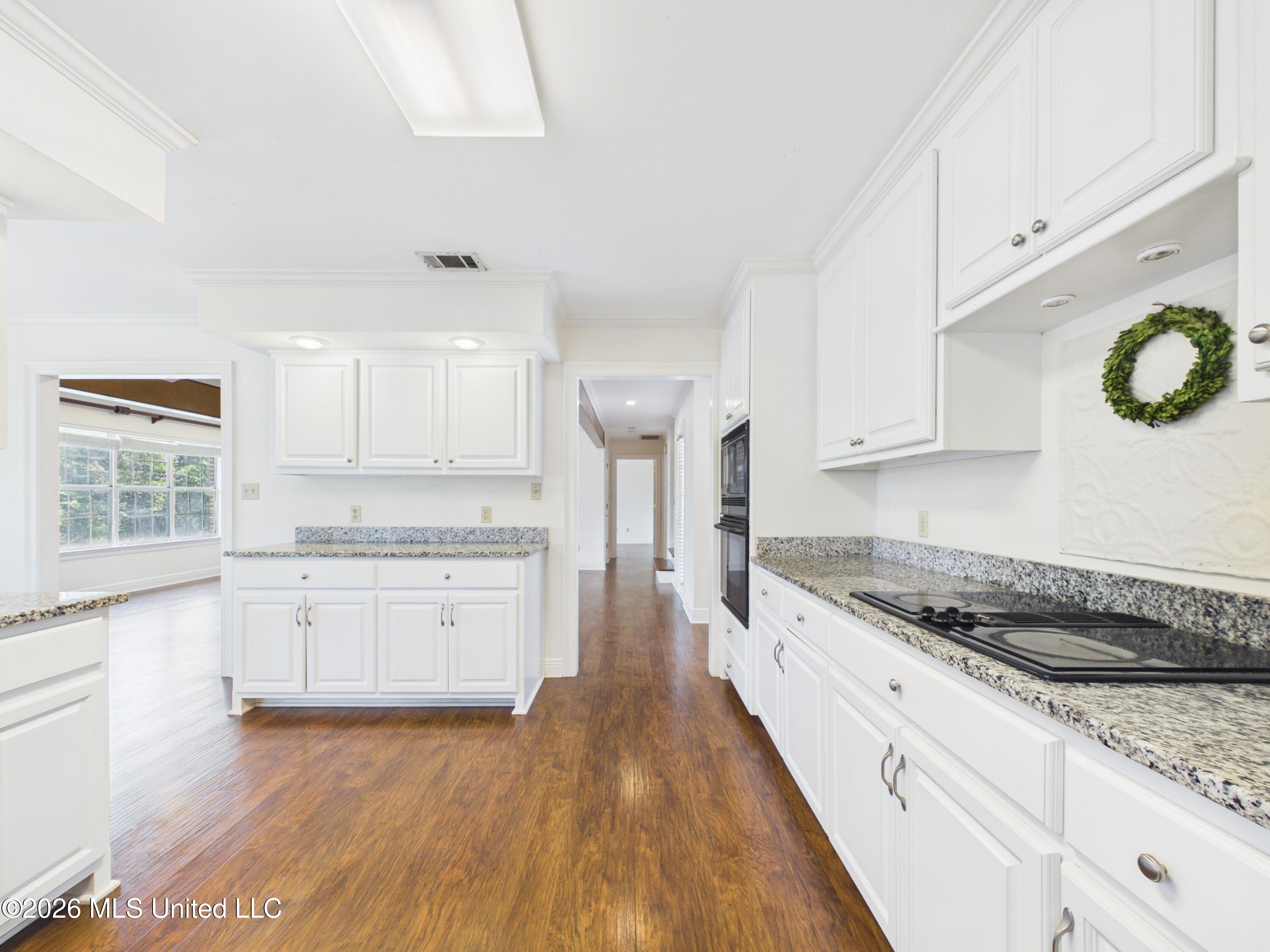 1068 Conley Circle Property Photo 12