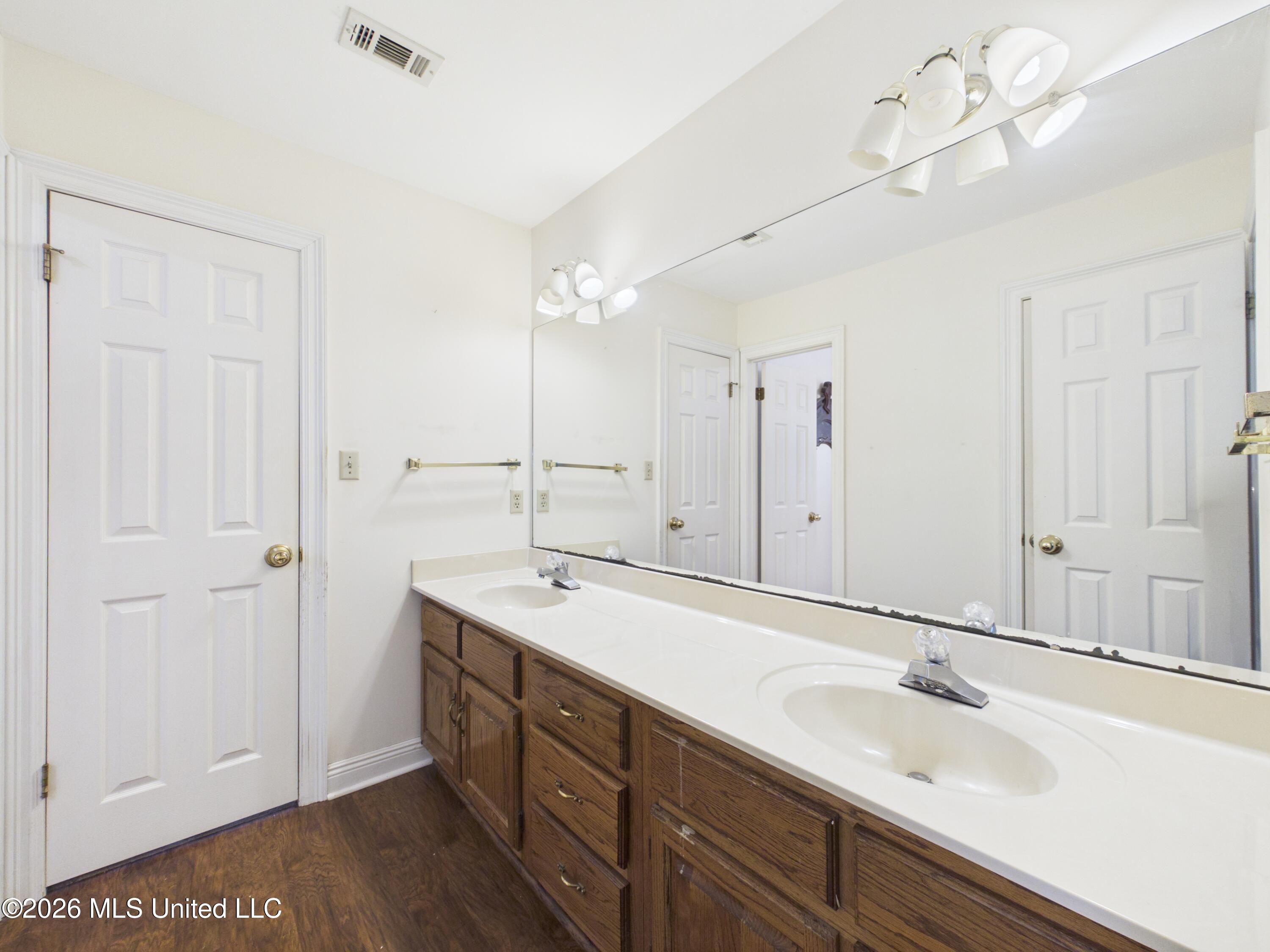 1068 Conley Circle Property Photo 29