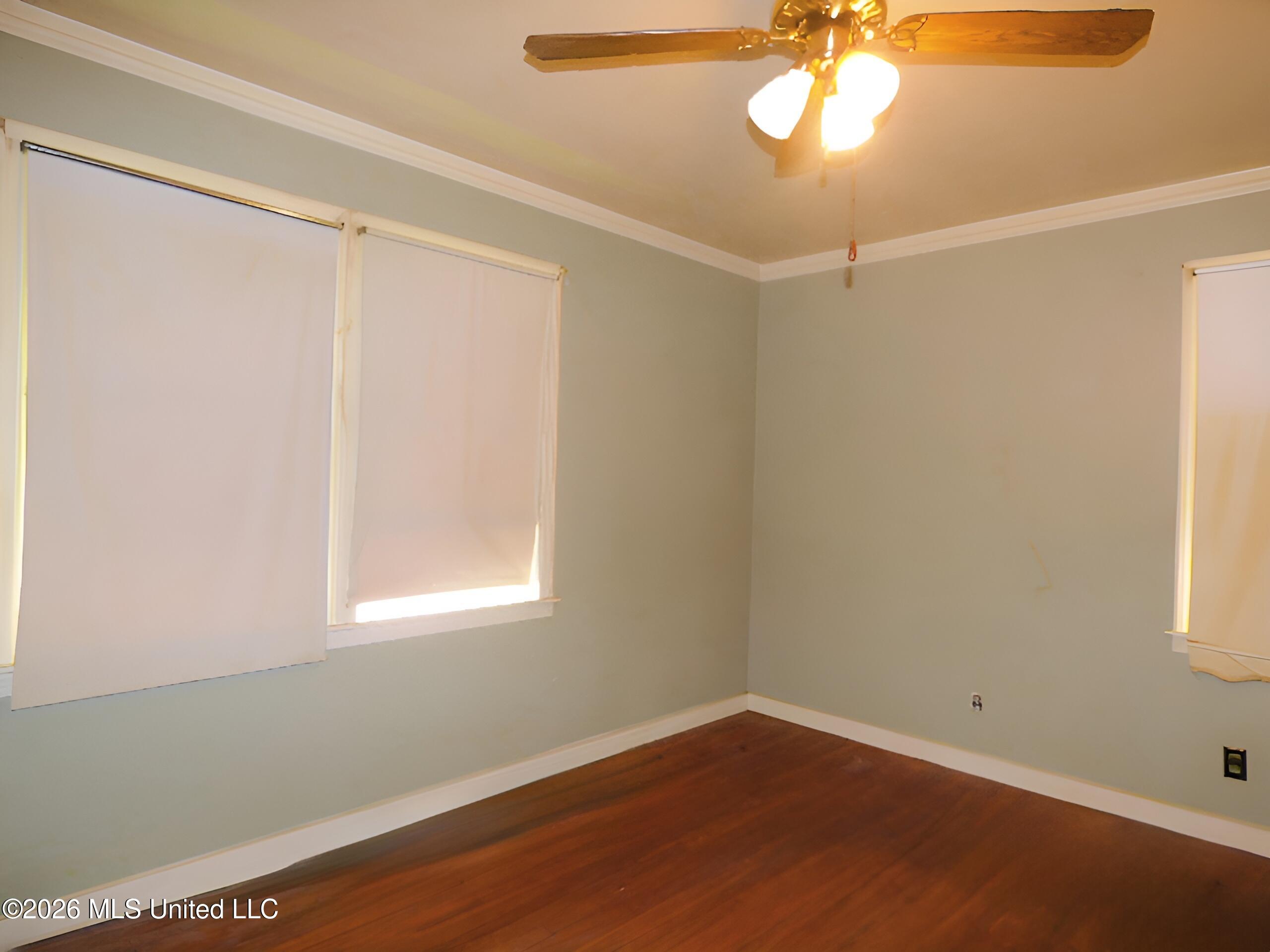 213 Oakland Drive Property Photo 7