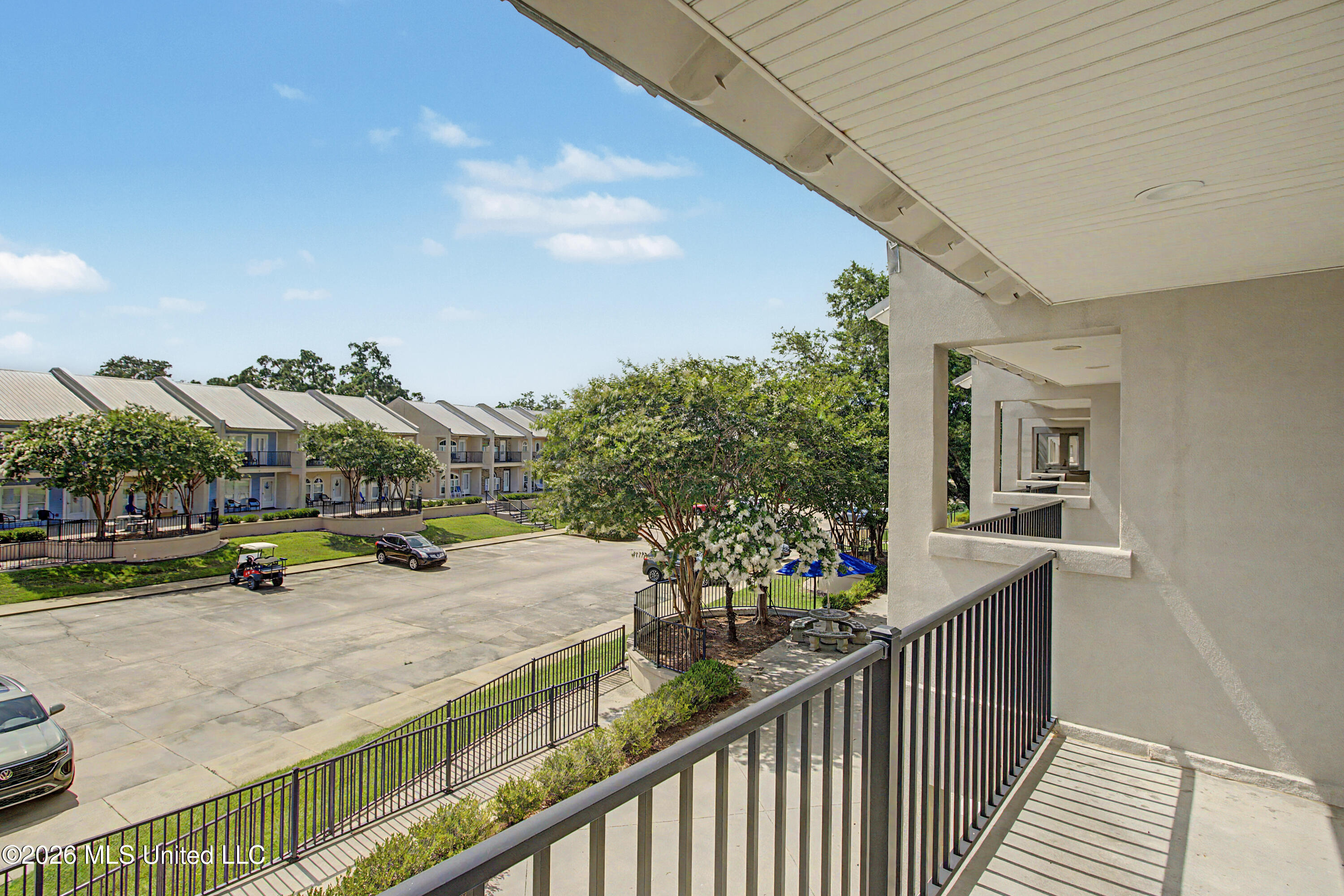 548 W Beach Boulevard Property Photo 18