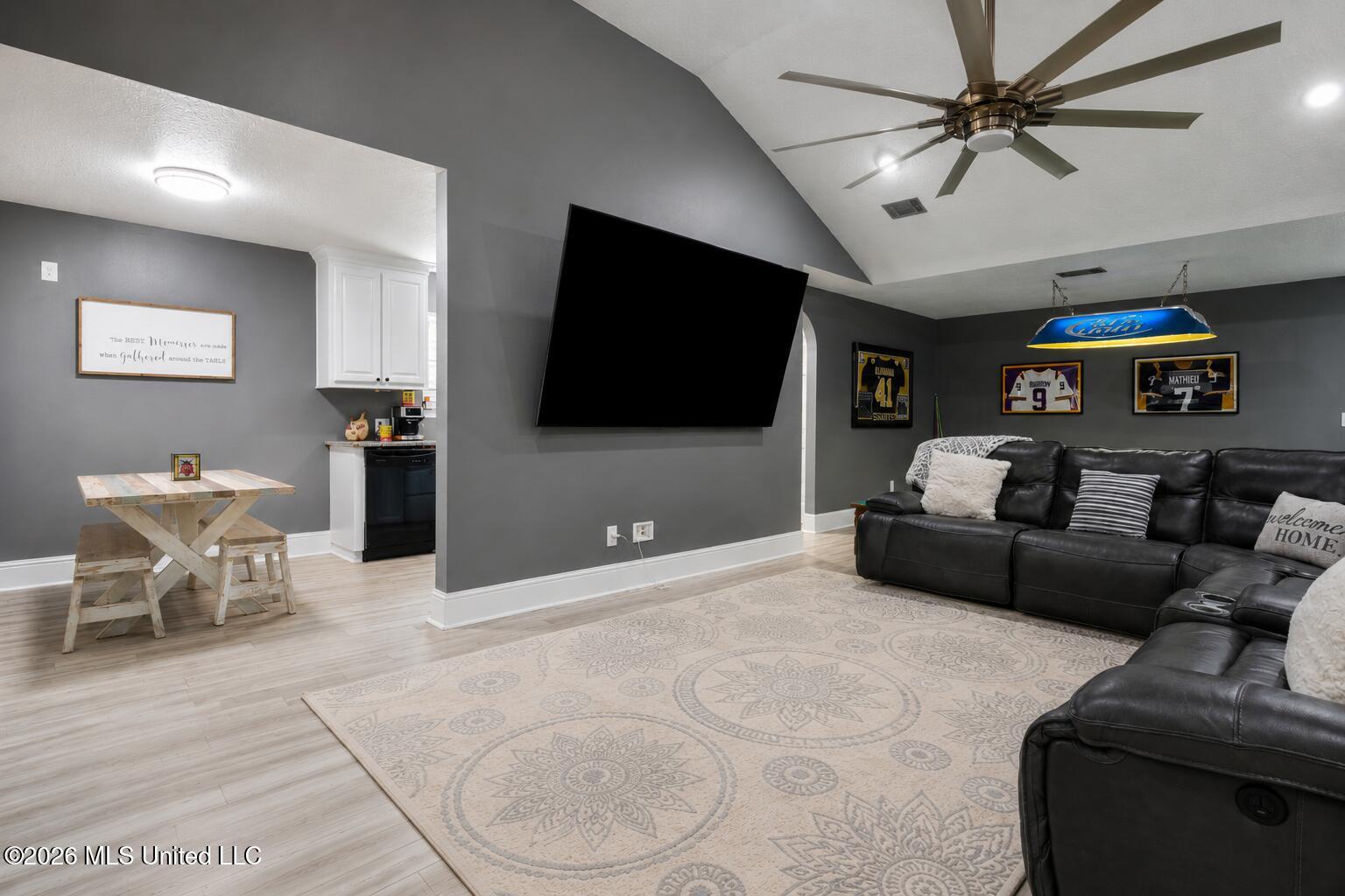 8820 Mermaid Avenue Property Photo 6