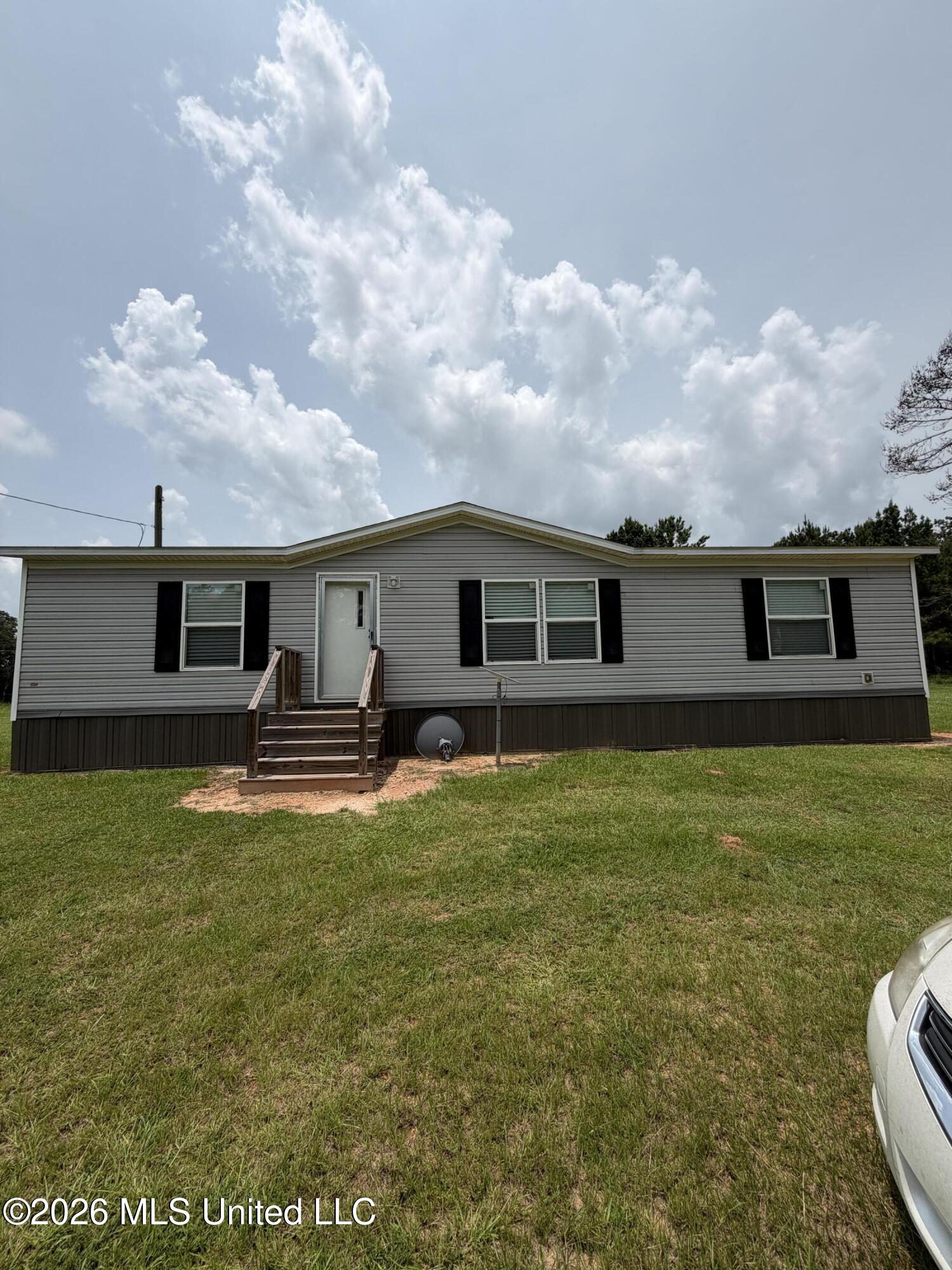 1123 Joel Lang Road Property Photo 1