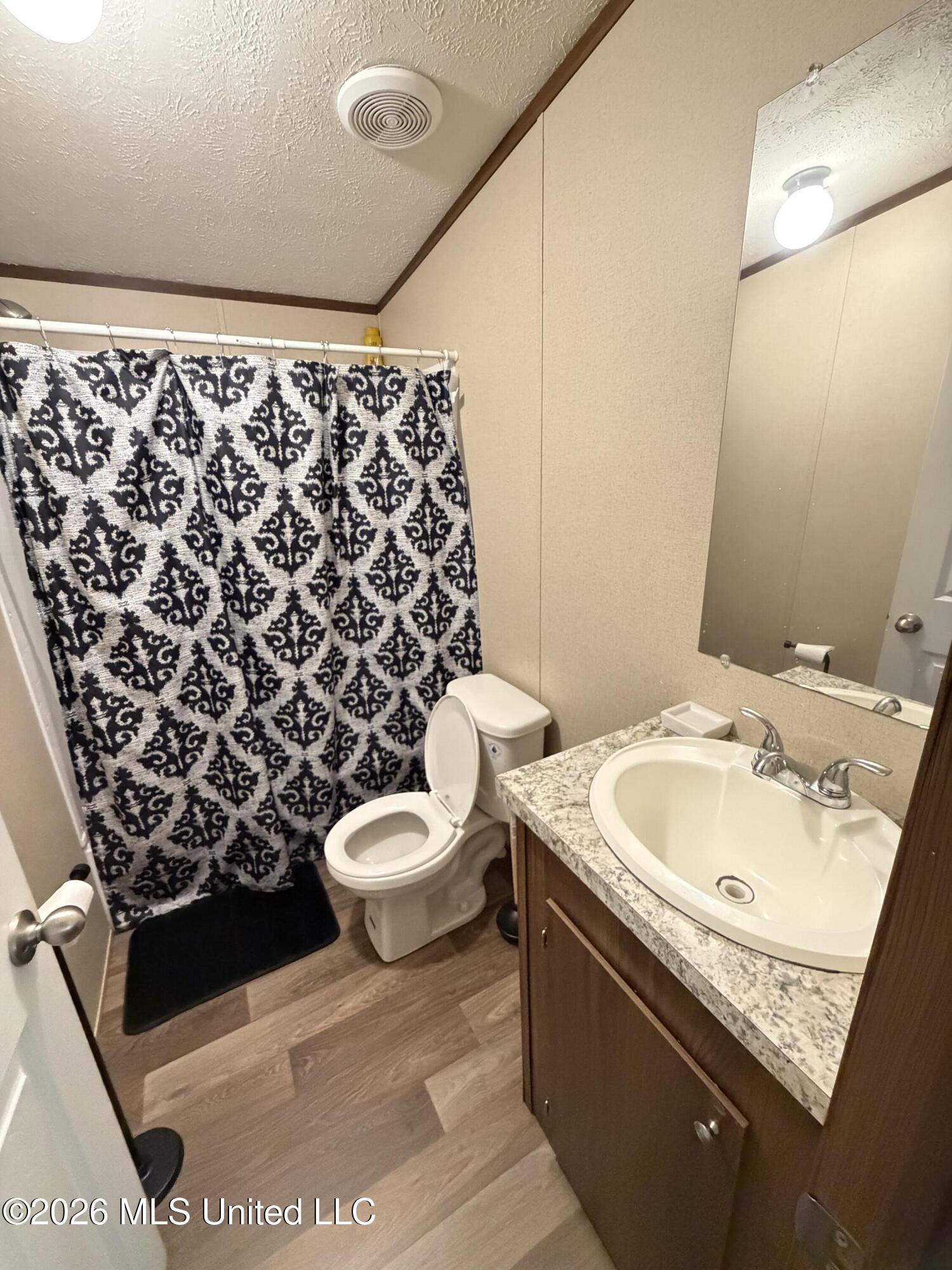 1123 Joel Lang Road Property Photo 13