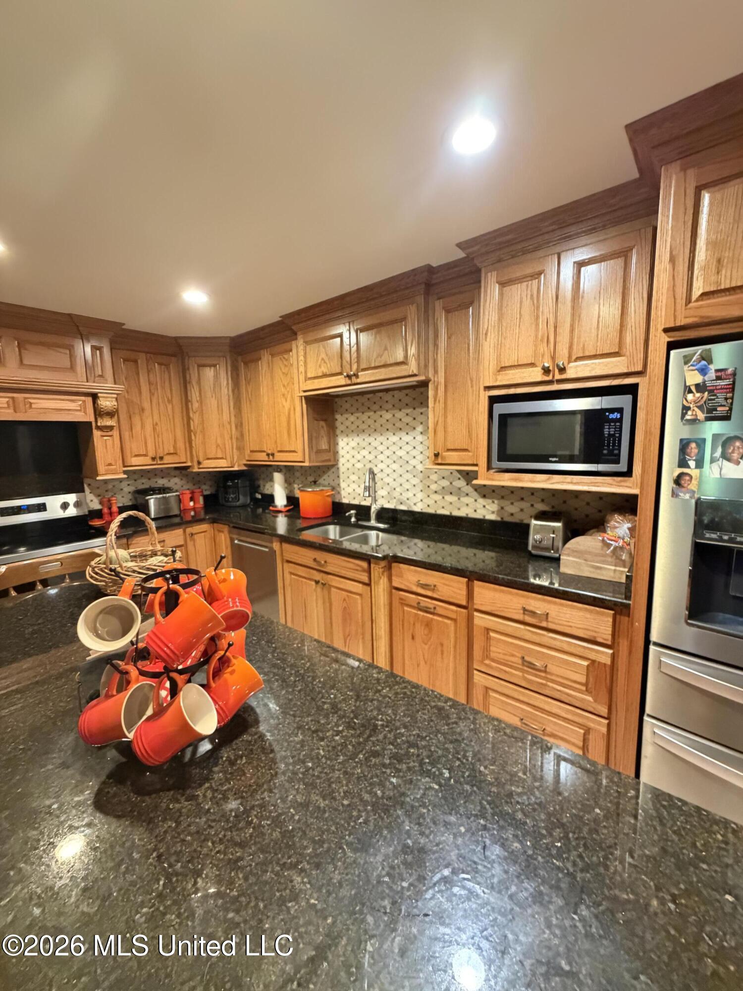 4018 Fernwood Road Property Photo 29
