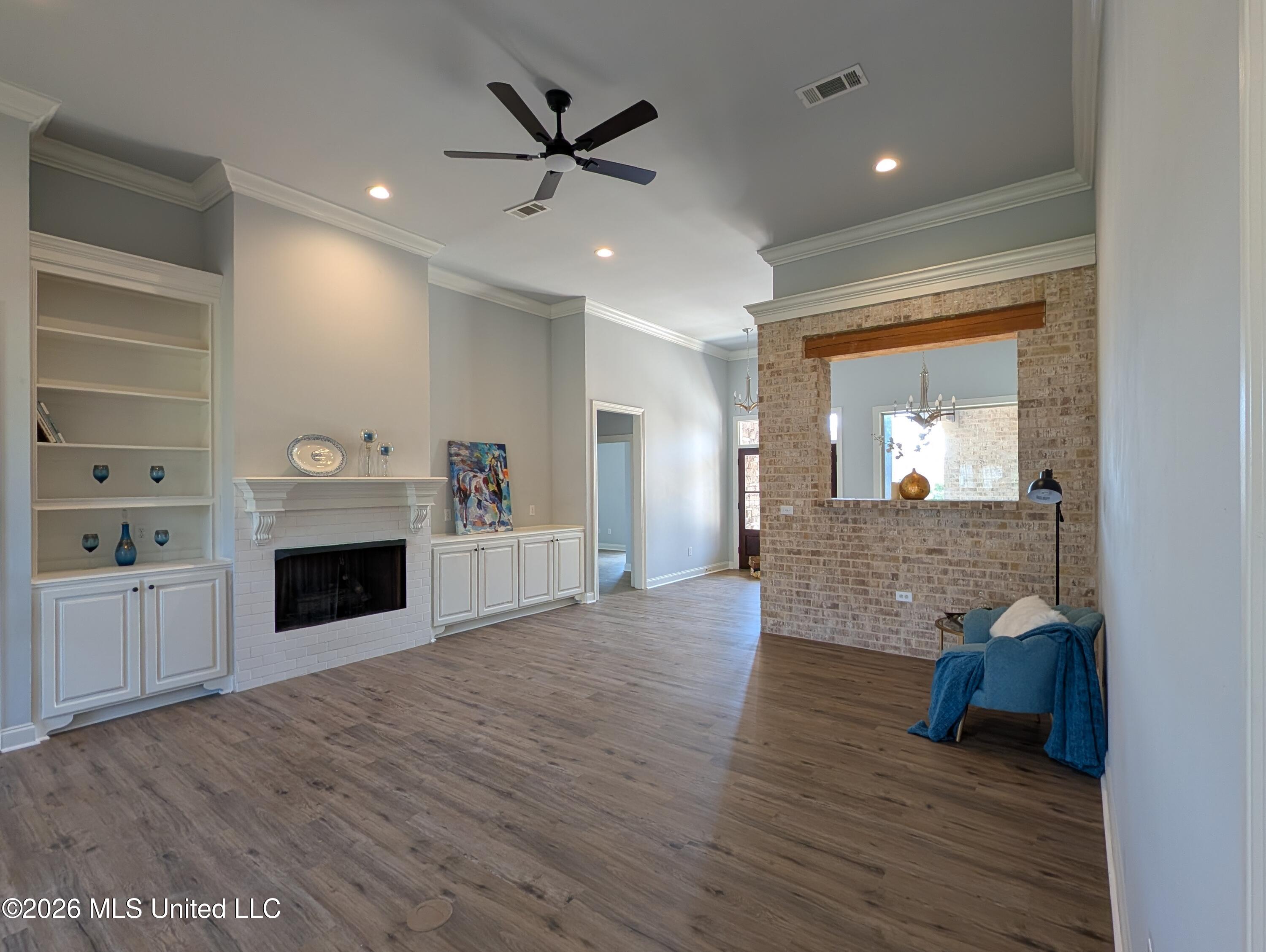602 Emerald Court Property Photo 6