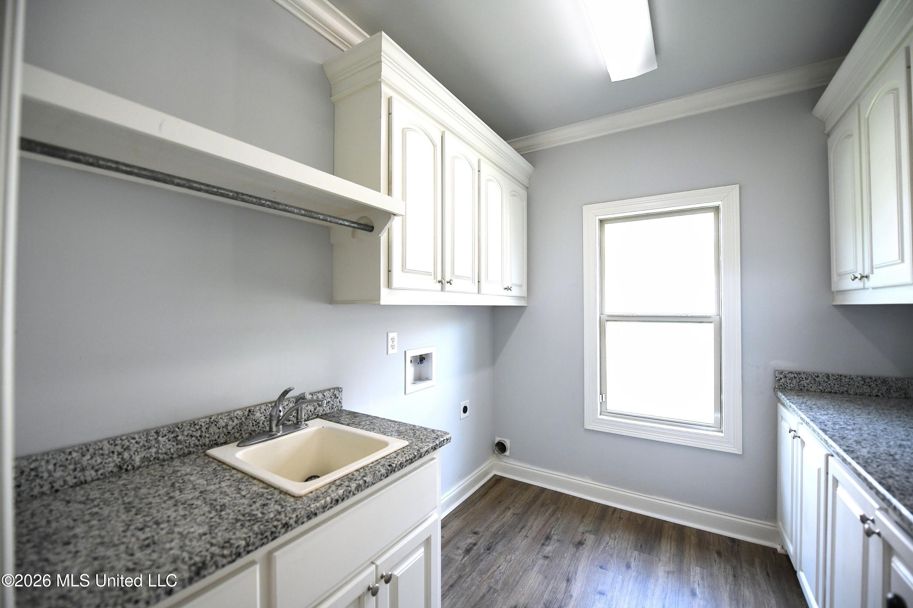 602 Emerald Court Property Photo 10