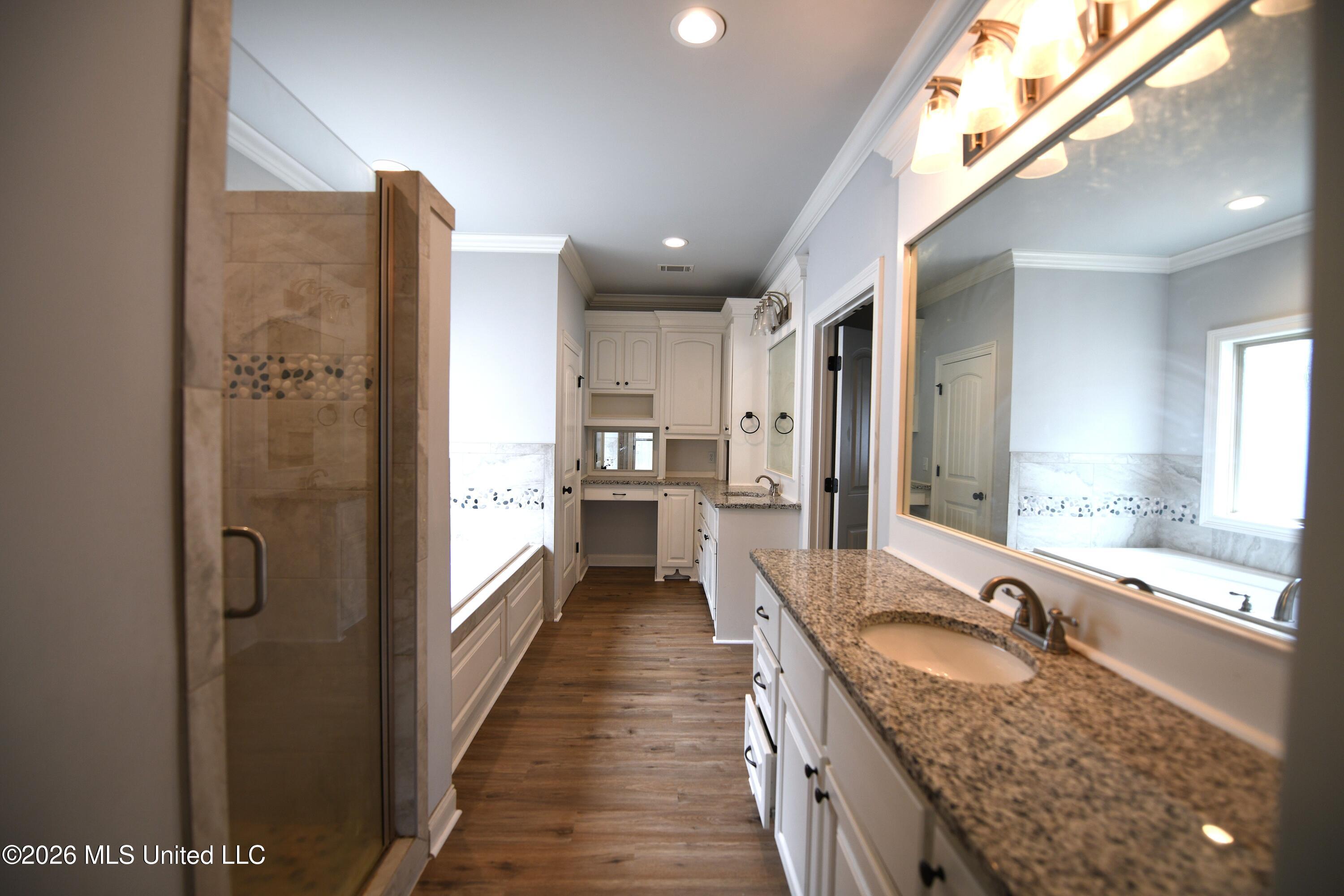 602 Emerald Court Property Photo 13