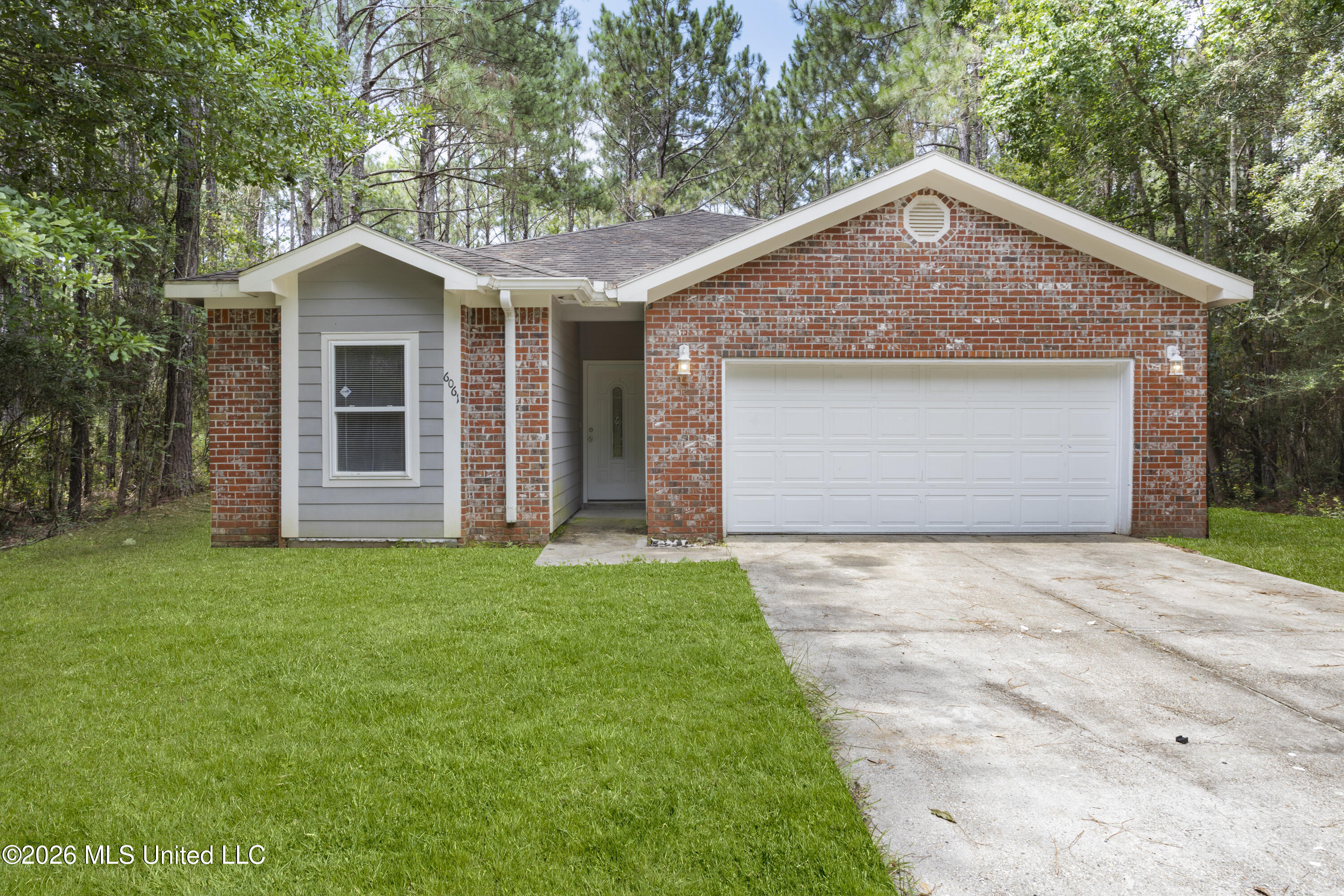6061 W Madison Street Property Photo 1